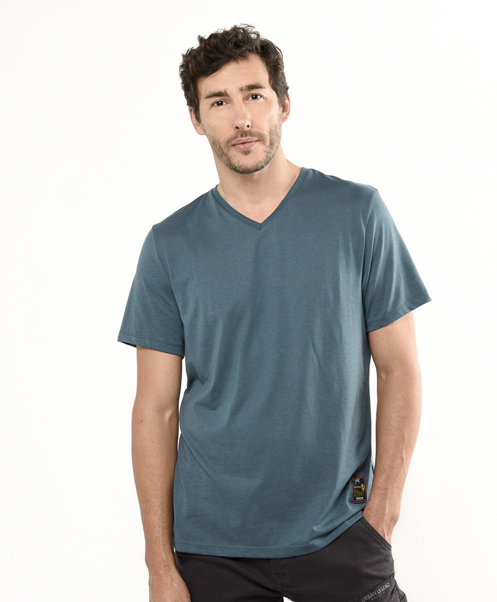 Polera hombre básica cuello v Polera hombre básica cuello v