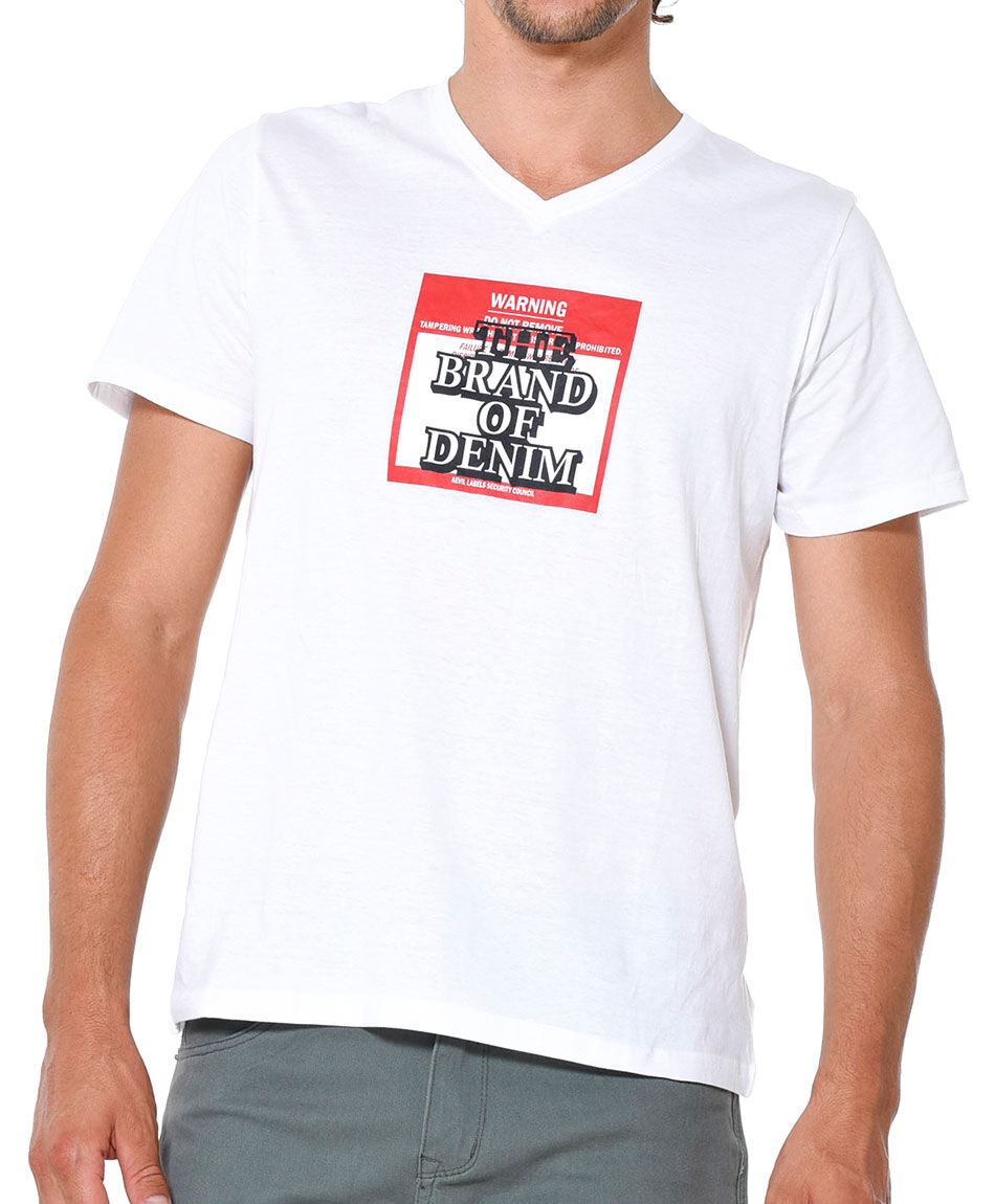 Polera estampada cuello v