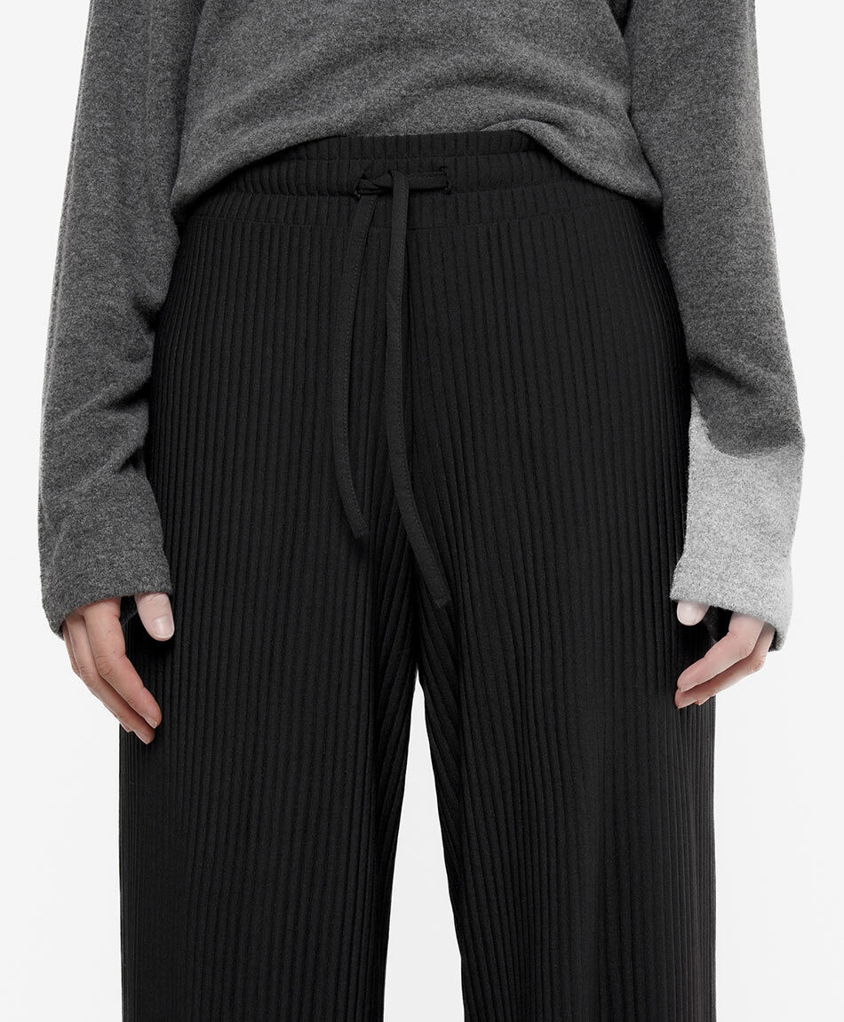 Pantal&oacute;n mujer holgado