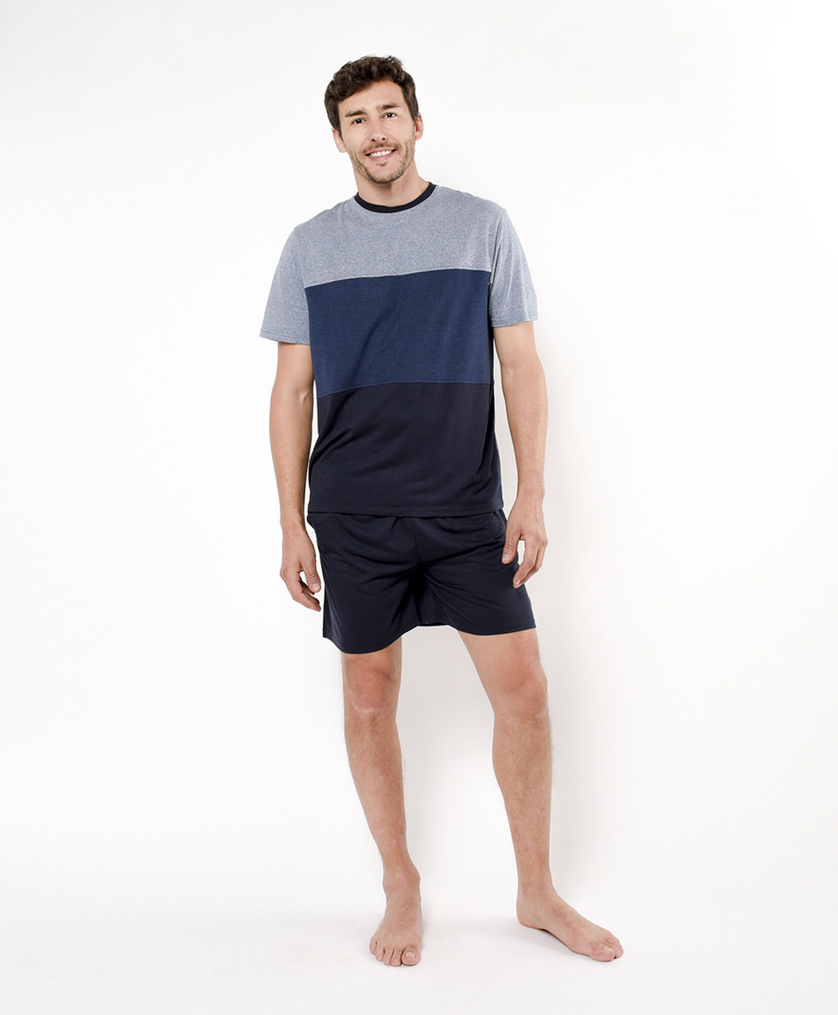 Pijama hombre tricolor Pijama hombre tricolor