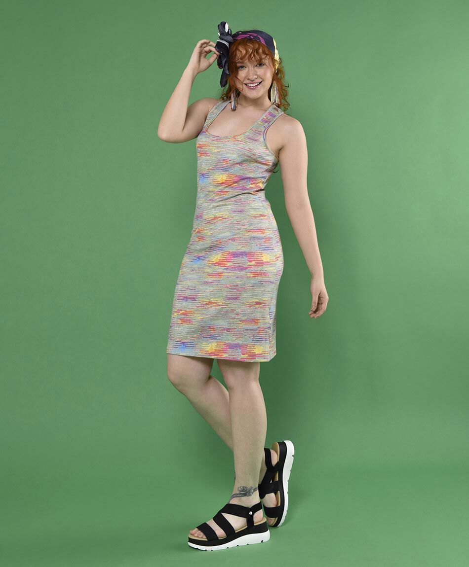 Vestido hasta la rodilla sin mangas