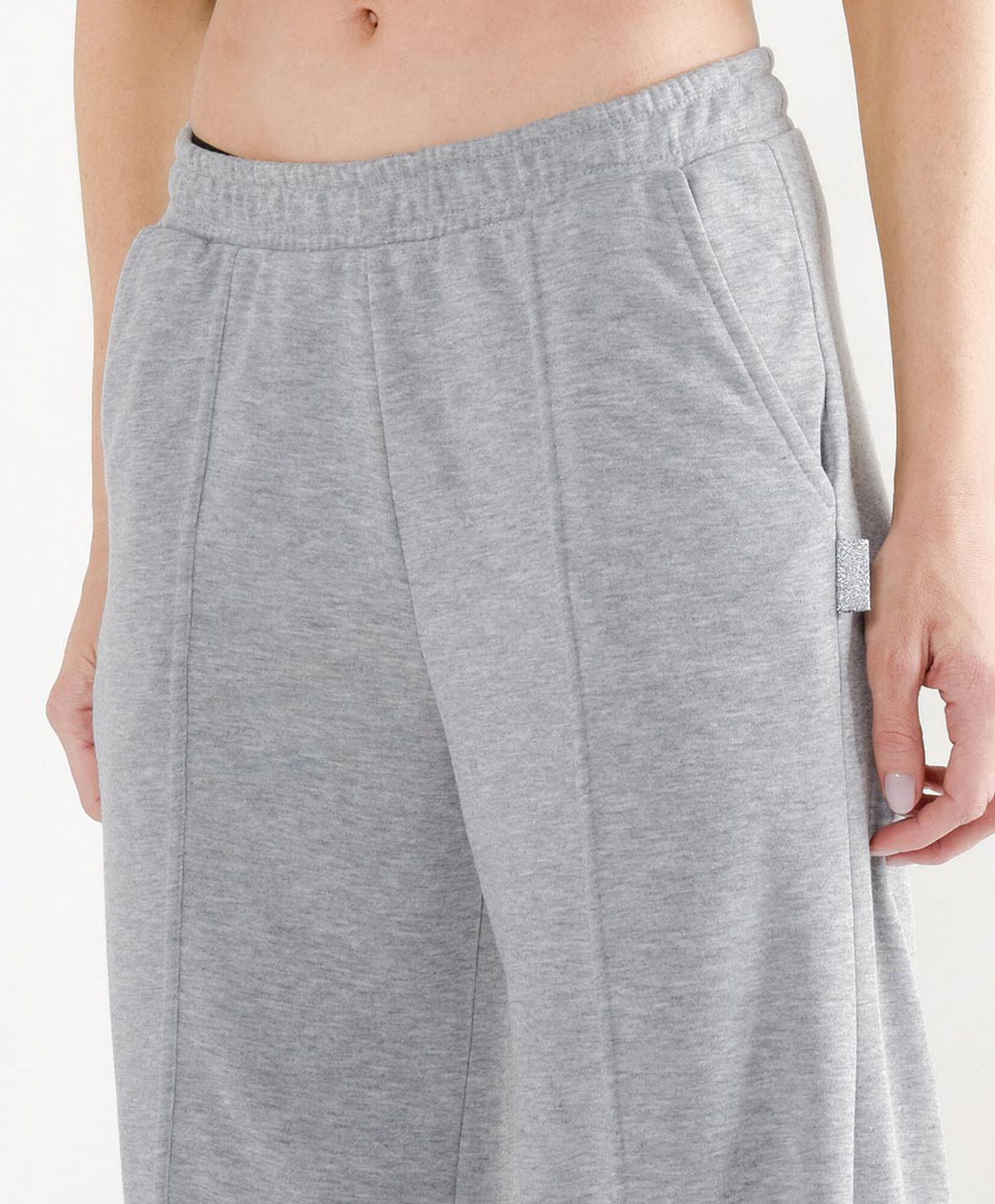 Pantalón deportivo mujer pliegues Pantalón deportivo mujer pliegues
