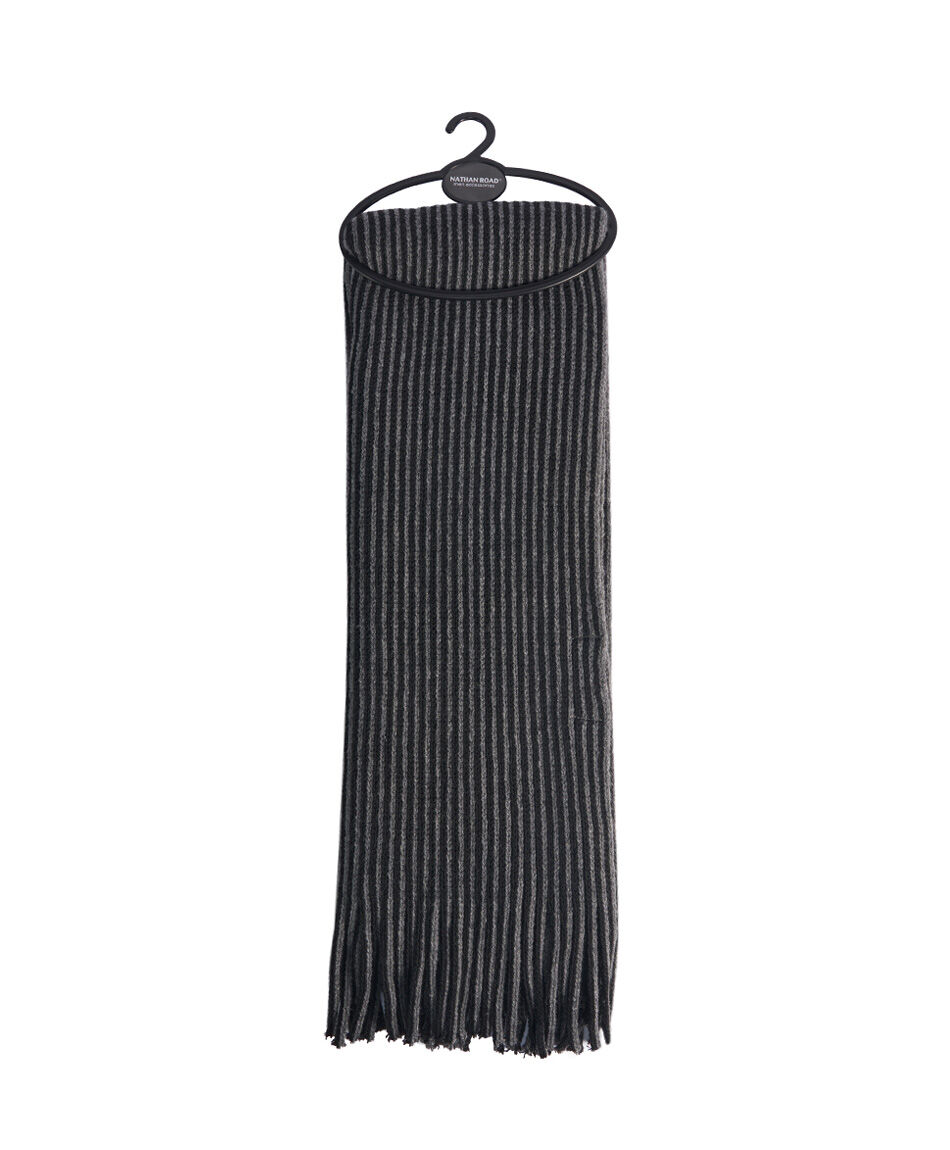 Bufanda hombre acabado en flecos