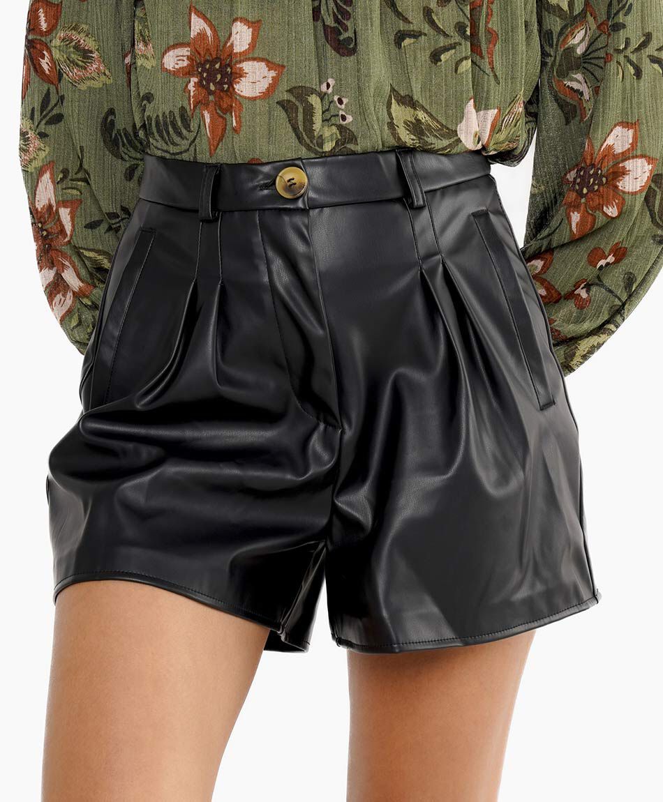 Short mujer look urbano