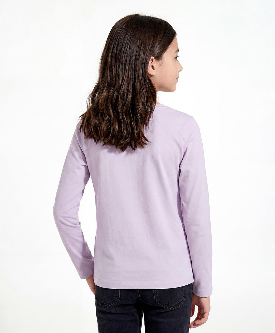 Polera ni&ntilde;a estampado coraz&oacute;n mora
