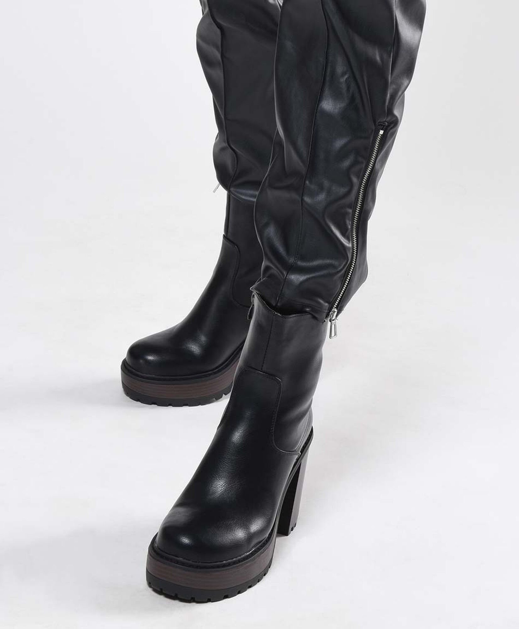 Bota mujer corta taco cuadrado Bota mujer corta taco cuadrado