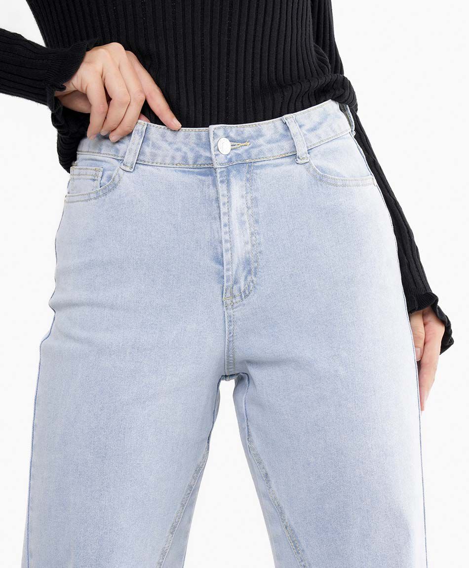 Jeans mujer corte frontal