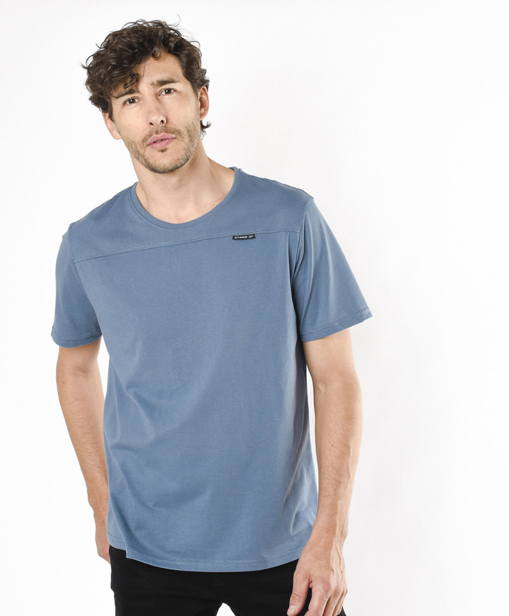 Polera hombre colores neutros mini etiqueta Polera hombre colores neutros mini etiqueta