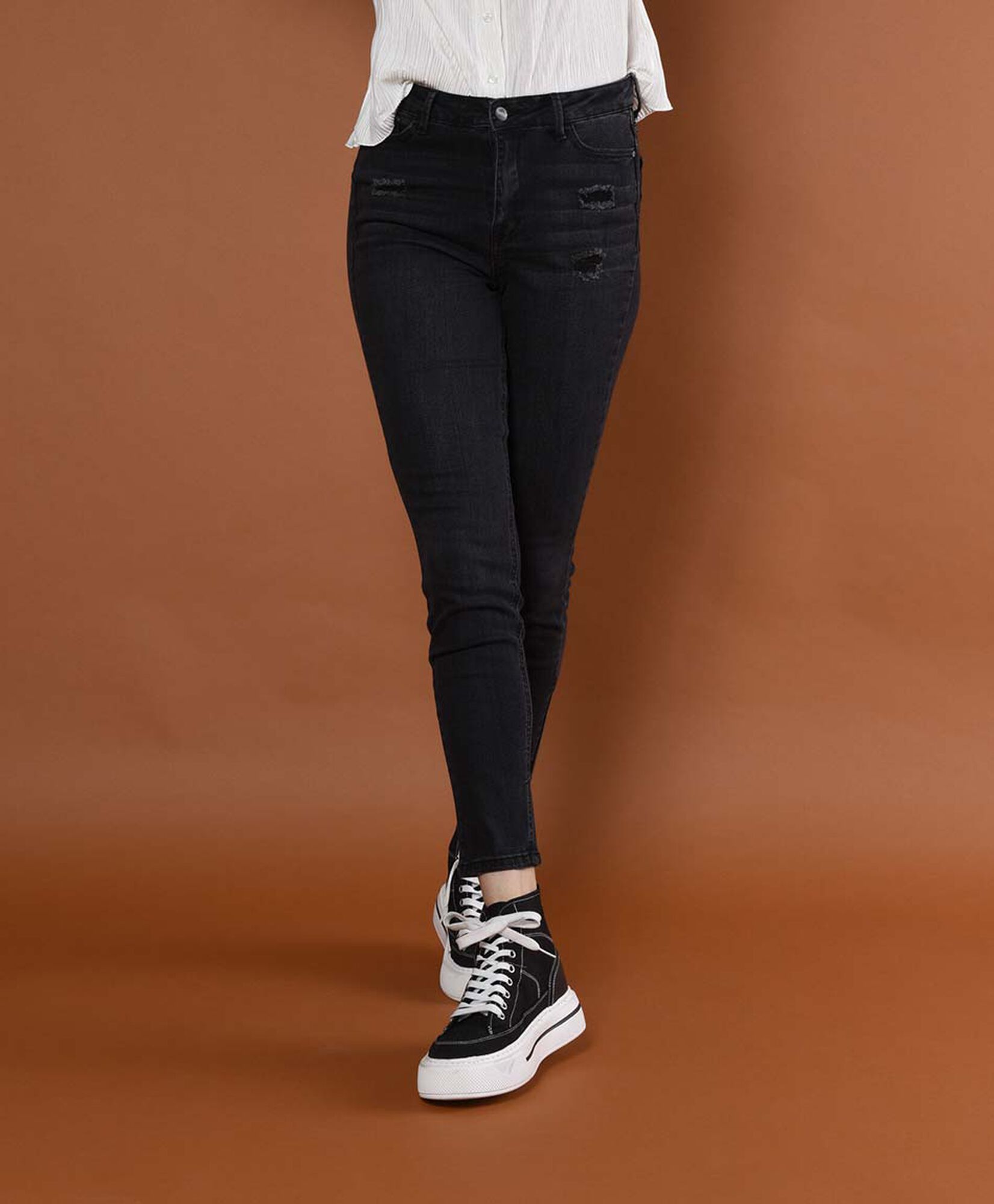 Jeans tiro alto skinny fit Jeans tiro alto skinny fit