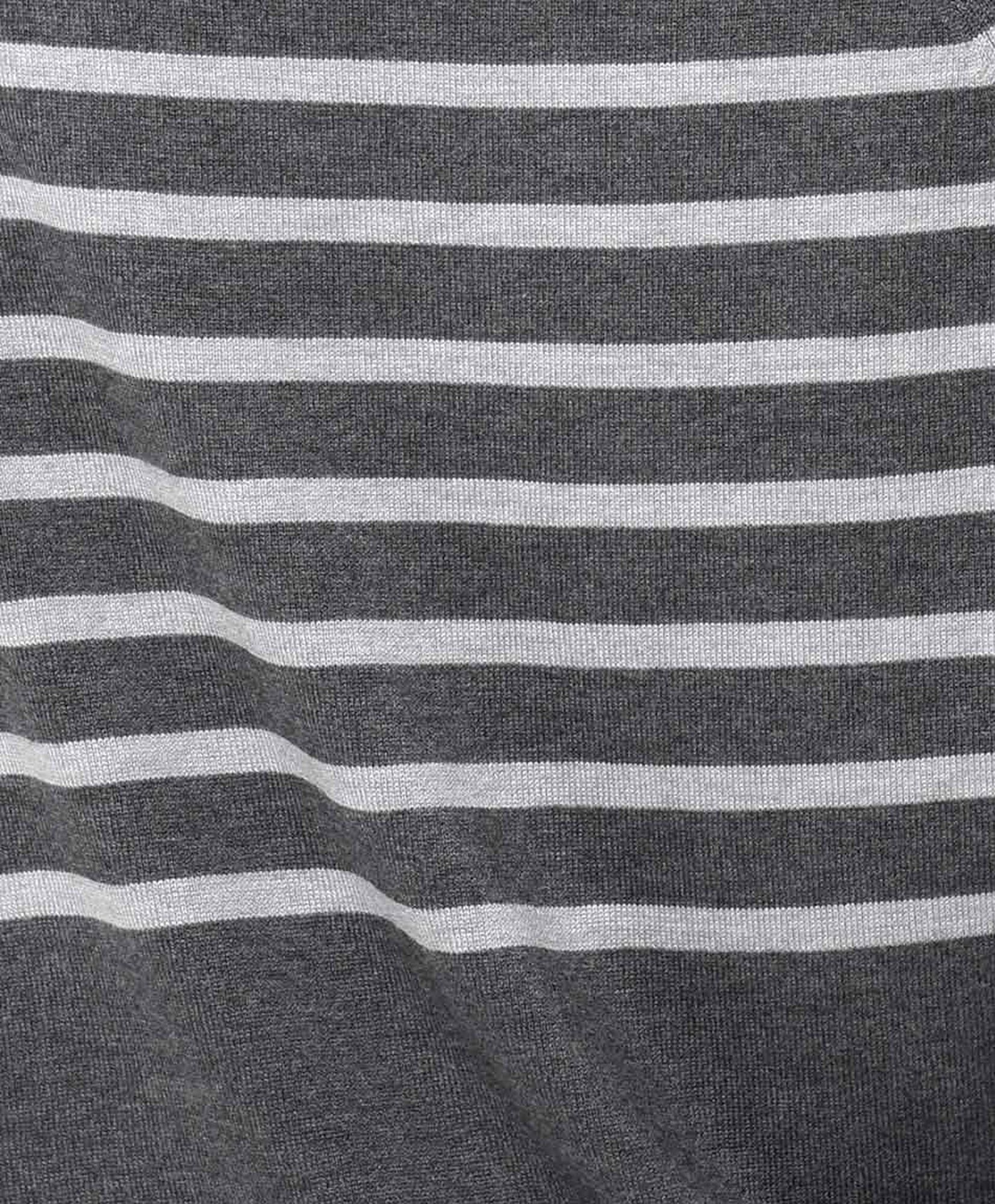 Sweater mujer mitad líneas Sweater mujer mitad líneas