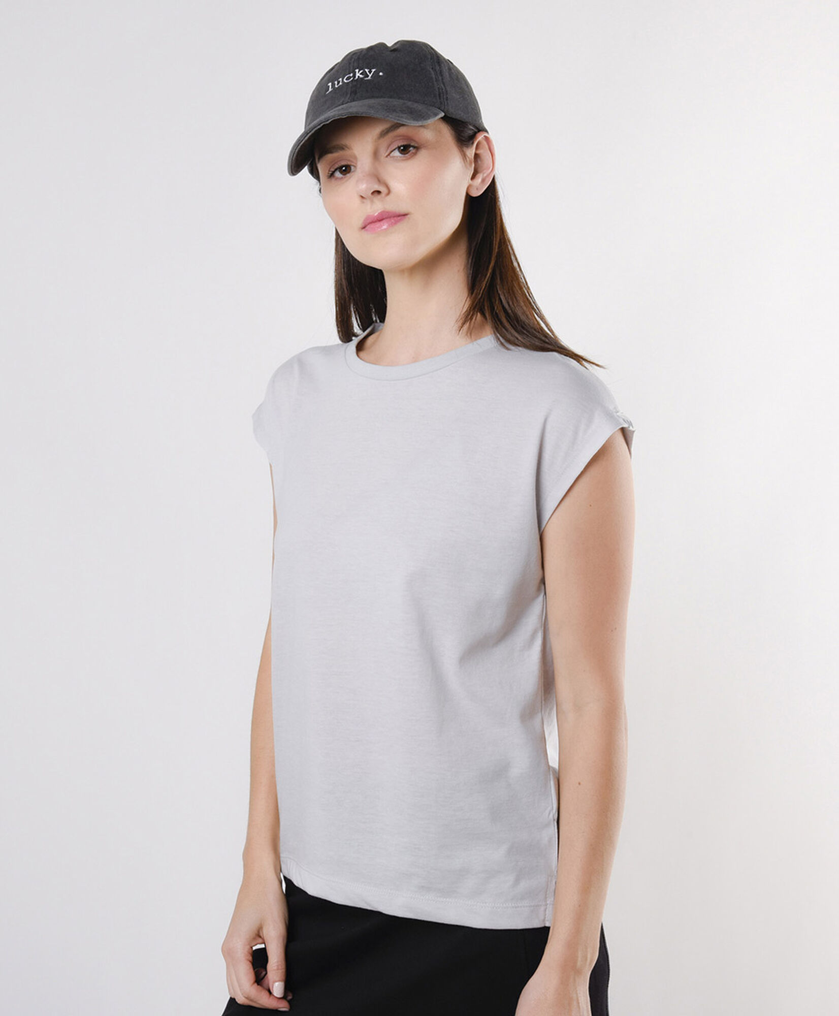 Polera mujer lisa básica gris cuadrada Polera mujer lisa básica gris cuadrada