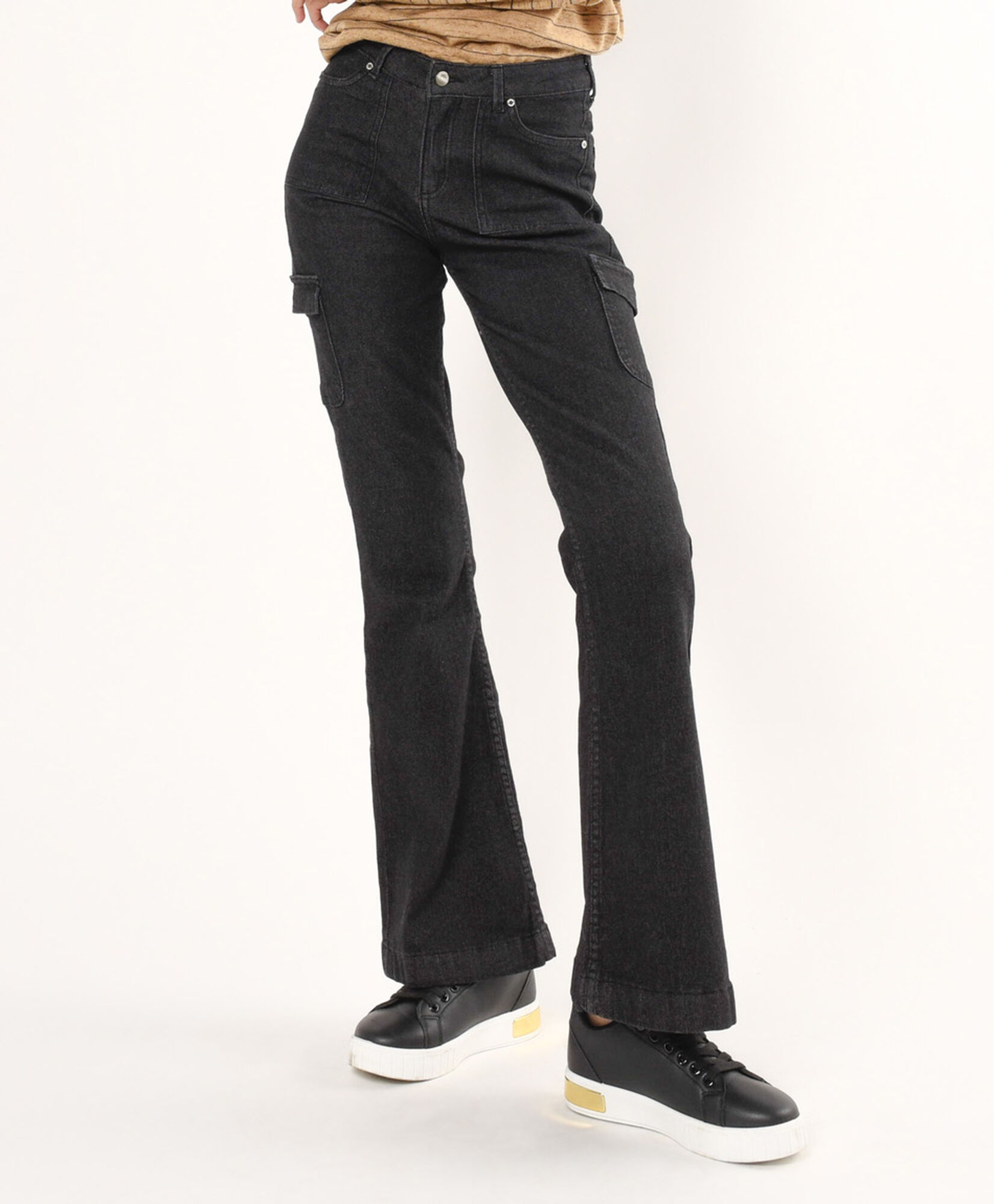 Jeans mujer cargo flare Jeans mujer cargo flare