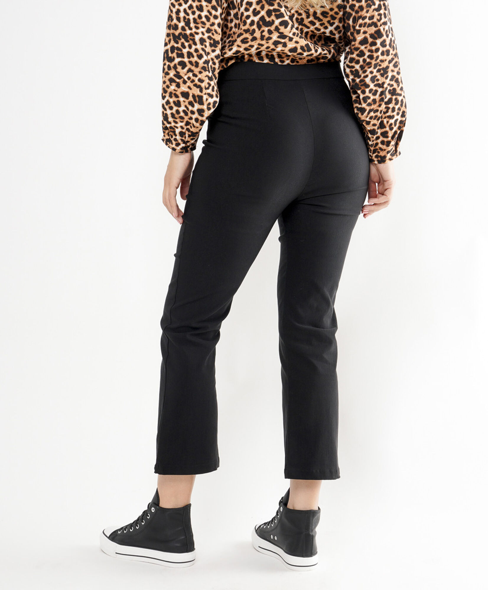 Pantalón mujer capri flare Pantalón mujer capri flare