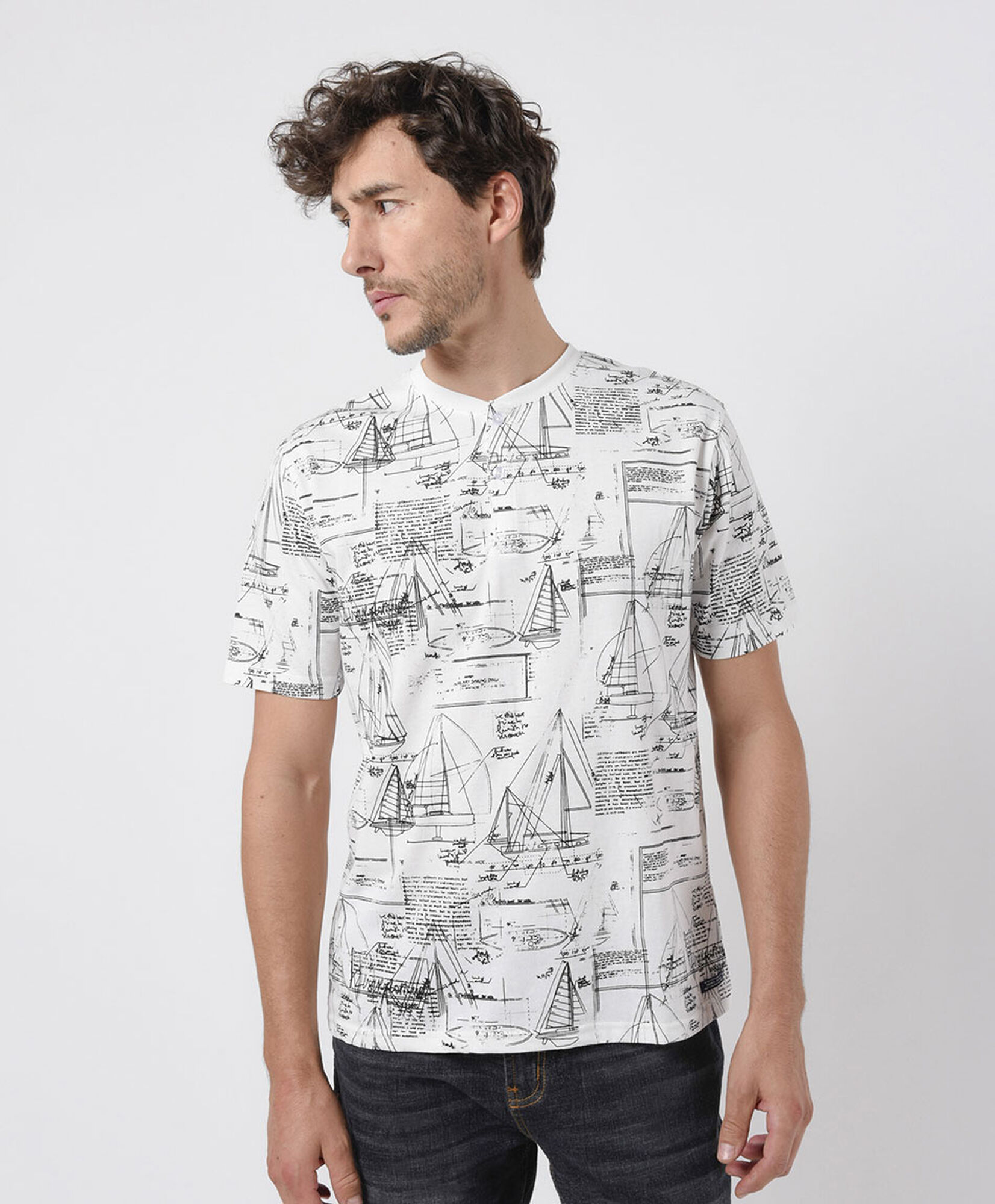 Polera hombre estampada bicolor Polera hombre estampada bicolor