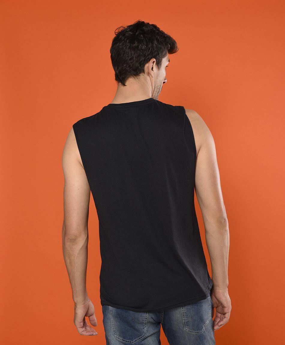 Polera sin mangas cuello redondo