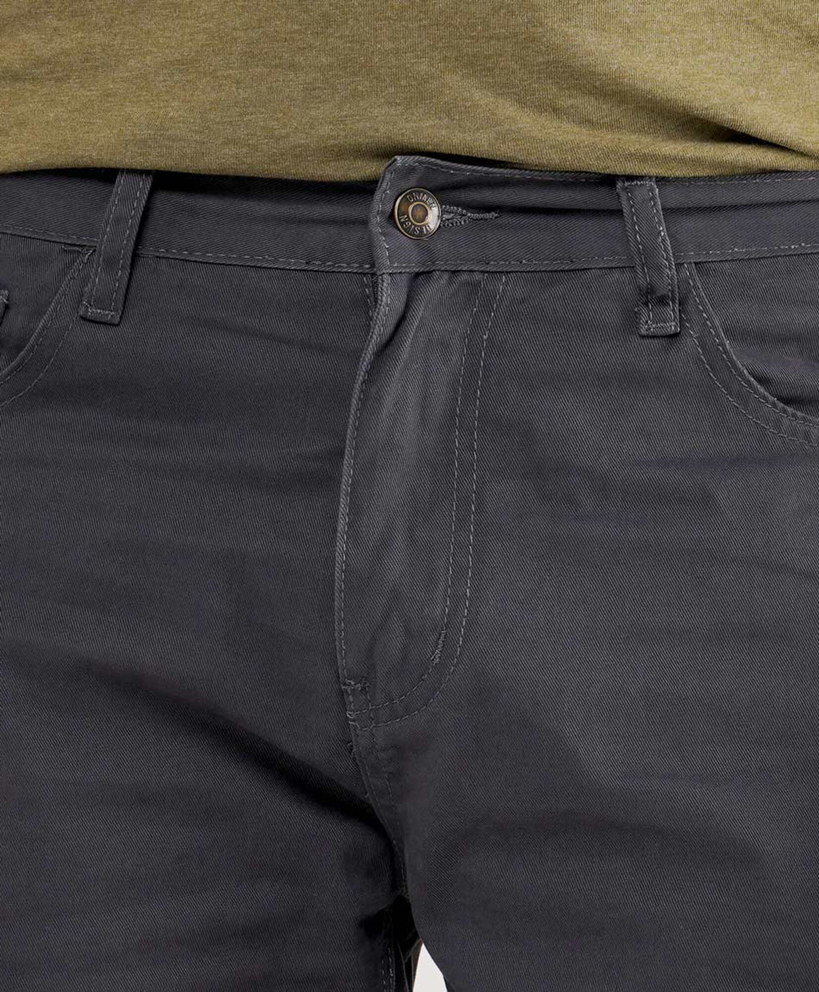 Pantalón hombre básico gris oscuro Pantalón hombre básico gris oscuro