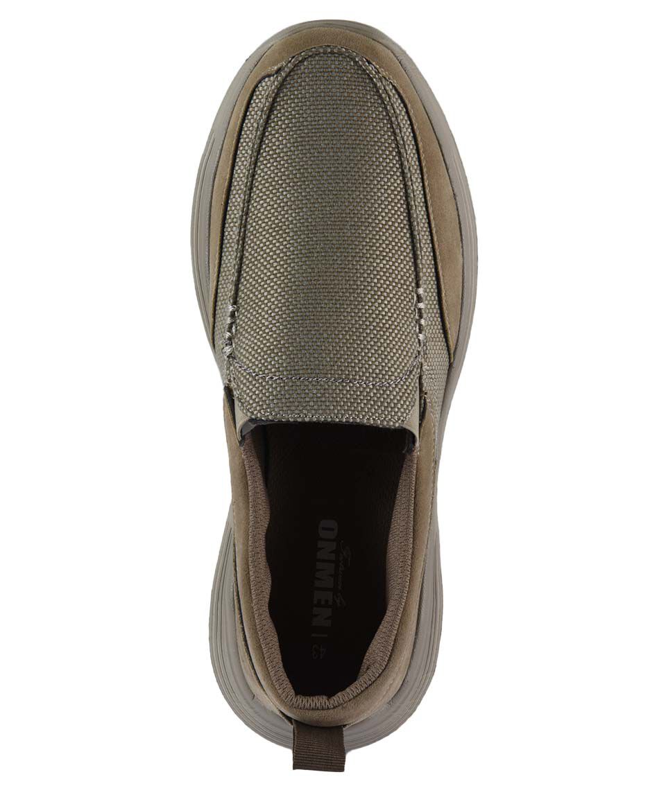 Zapatilla casual slip on