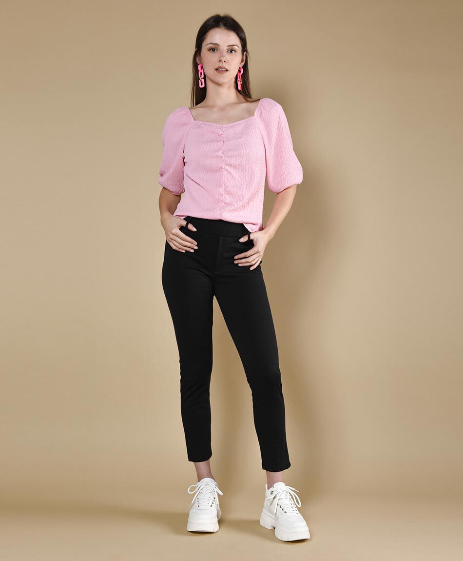 Pantal&oacute;n tiro medio skinny fit