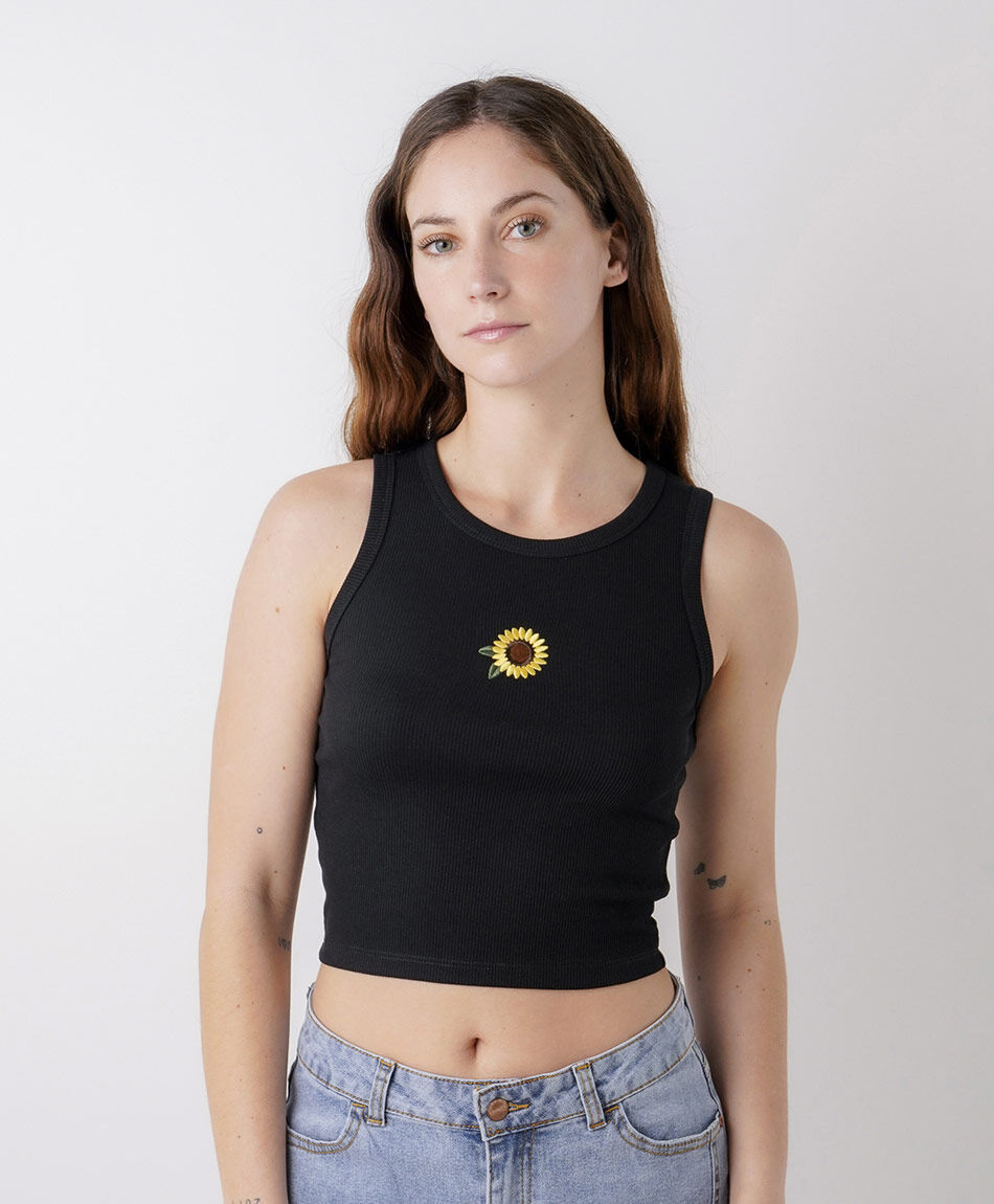 Polera mujer margarita bordada