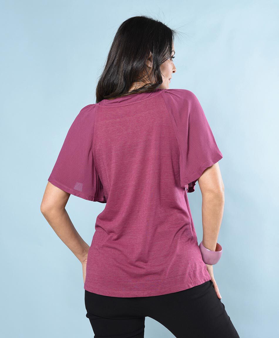 Polera manga corta cuello en v