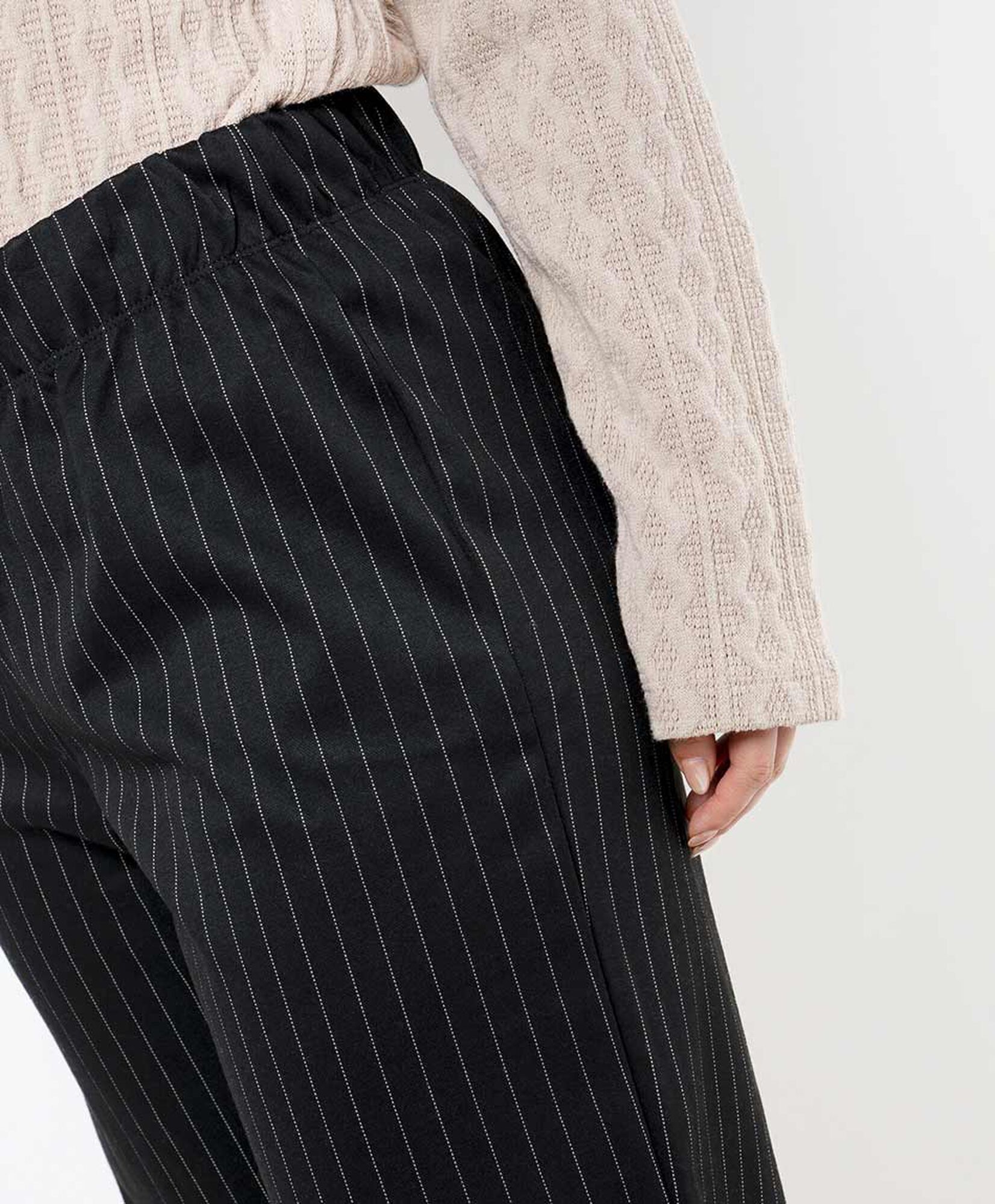 Pantalón mujer líneas black Pantalón mujer líneas black