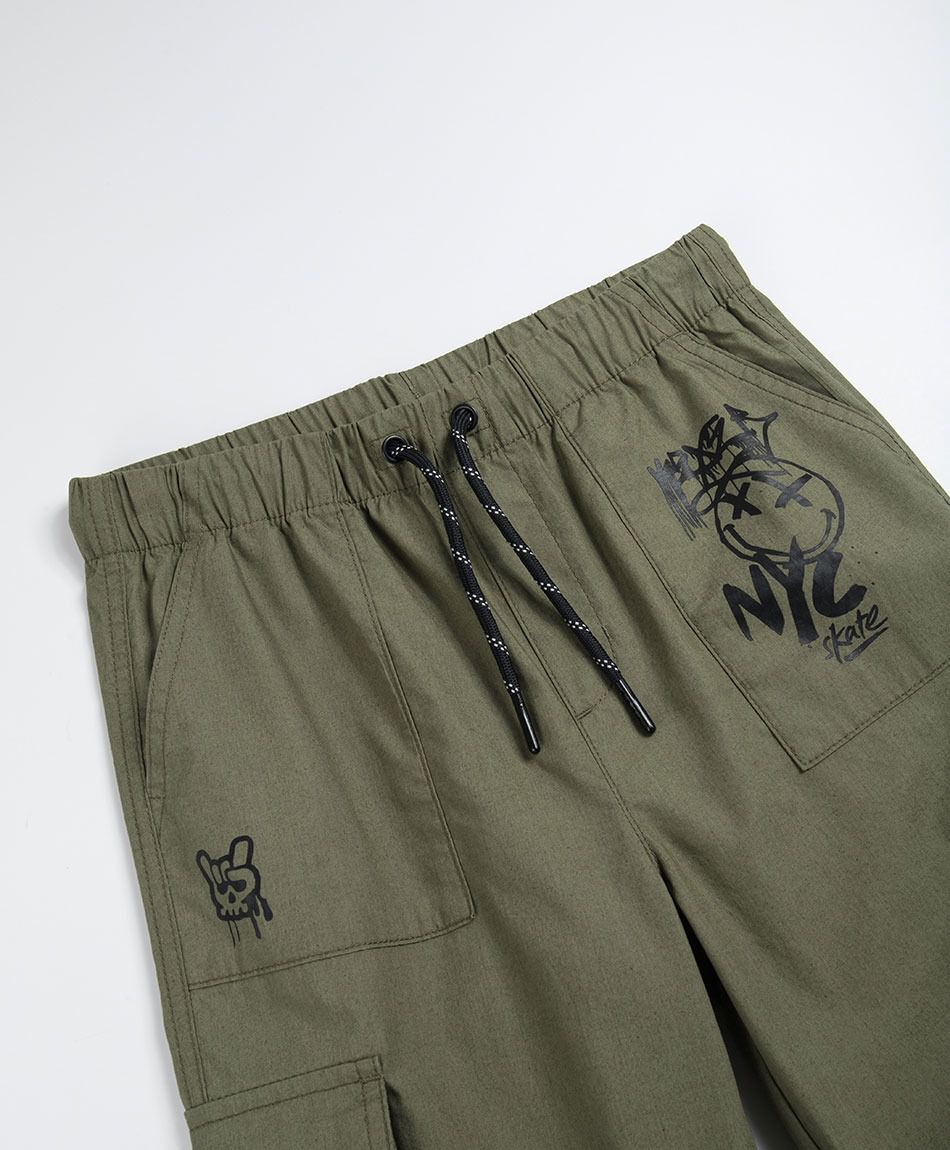 Pantal&oacute;n ni&ntilde;o cargo graffiti twill