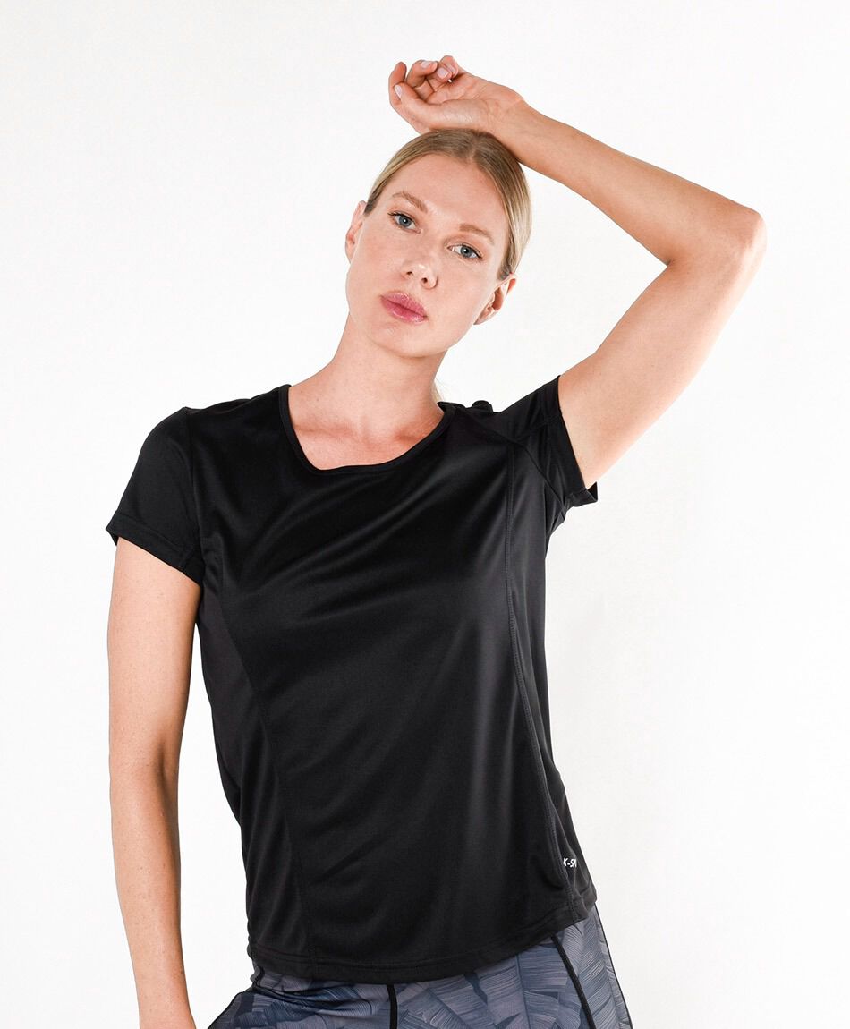 Polera deportiva mujer transparencia