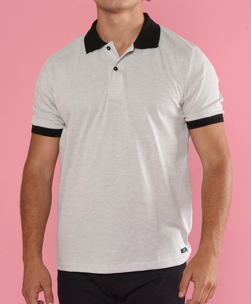 Polera manga corta cuello piqu&eacute;