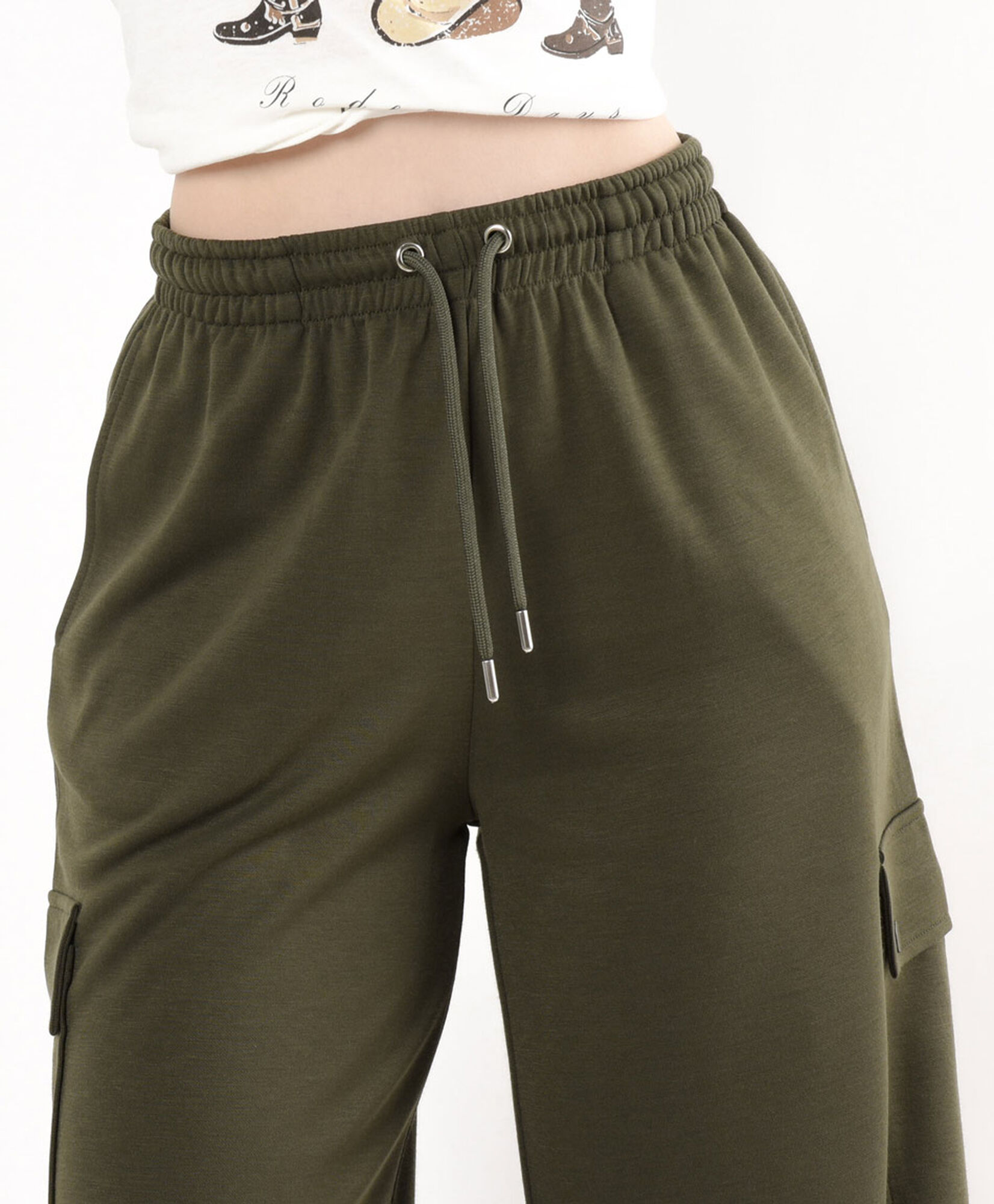 Pantalón mujer cargo wide verde Pantalón mujer cargo wide verde