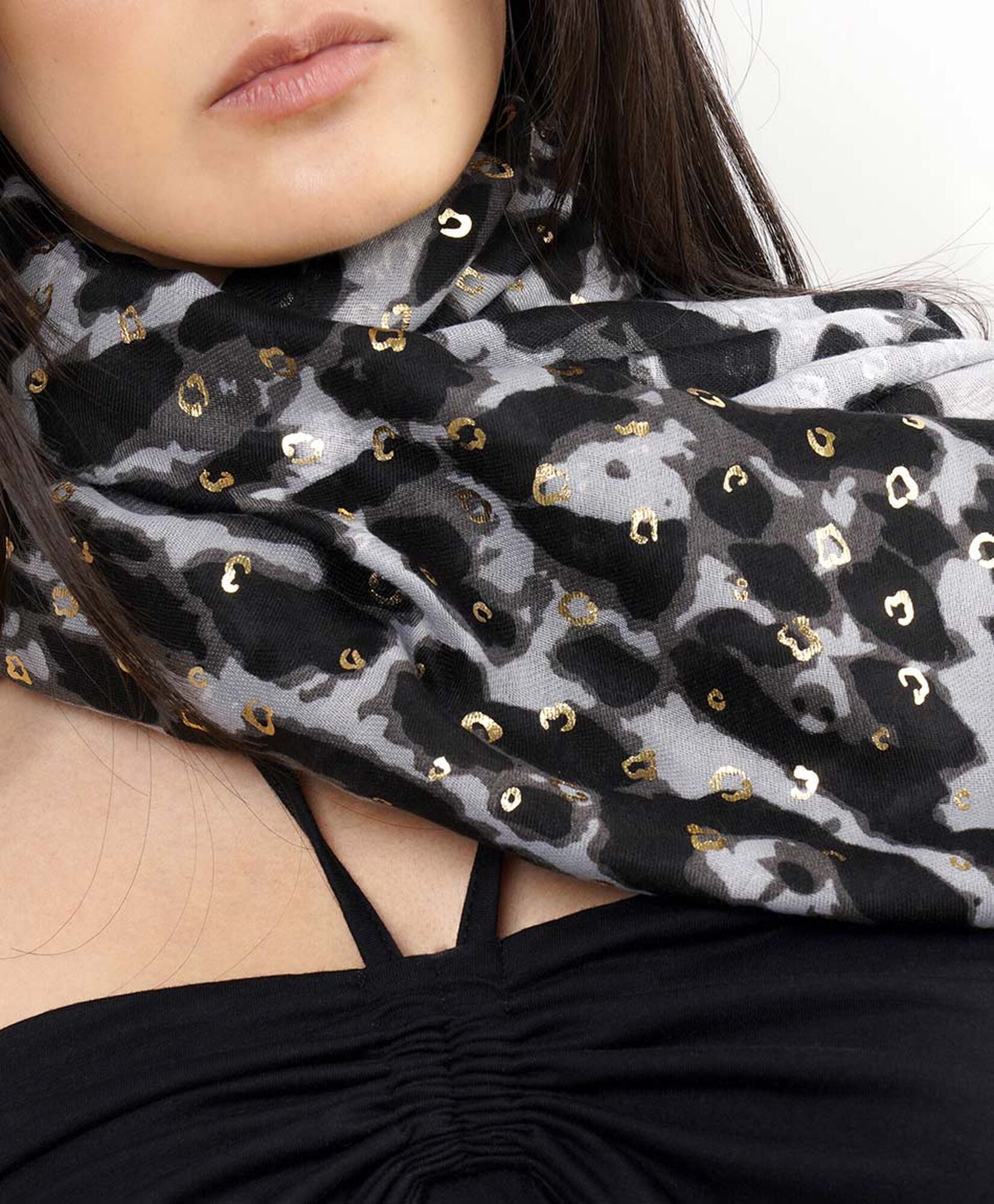Pañuelo mujer animal print brillos Pañuelo mujer animal print brillos