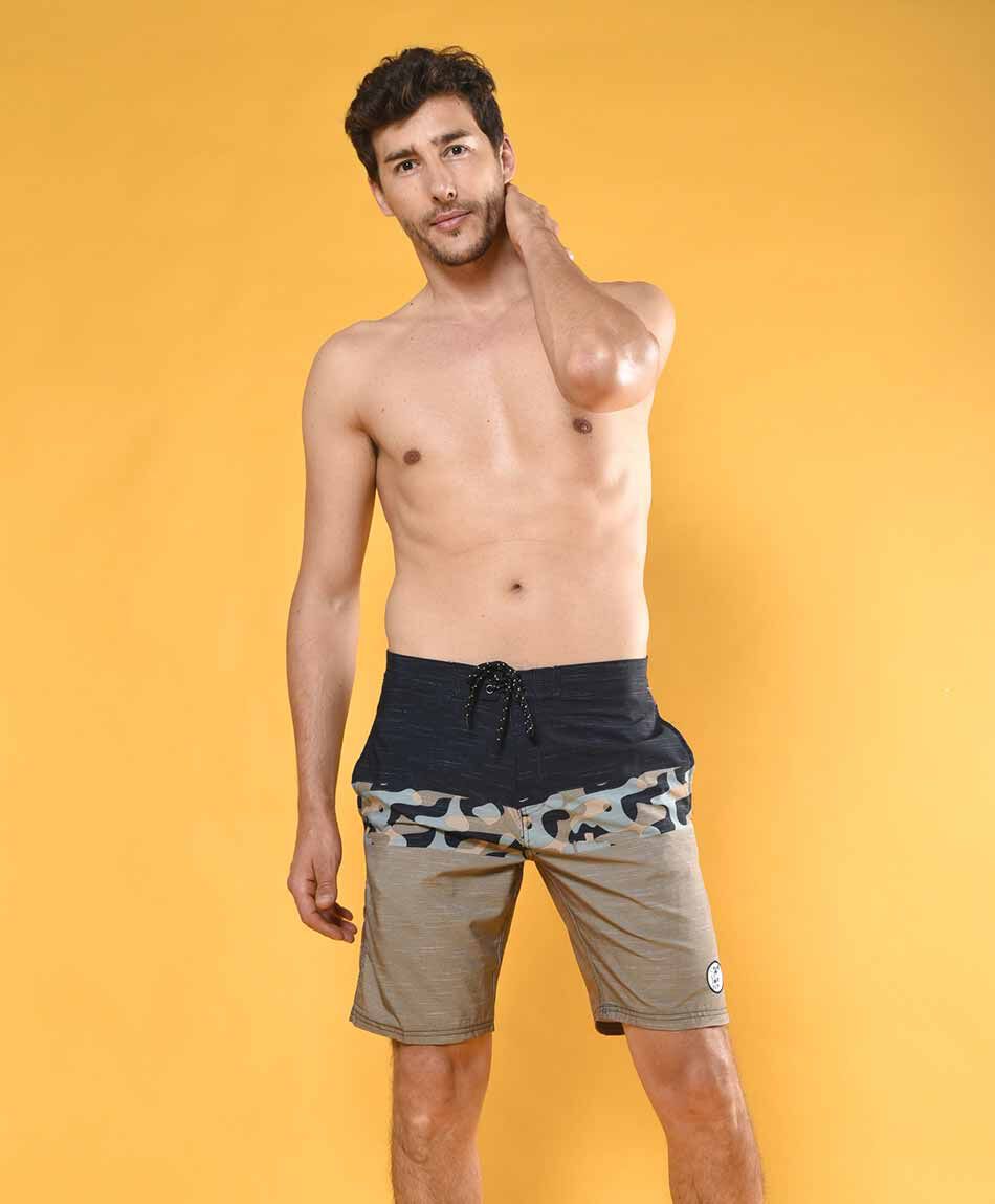 Traje de ba&ntilde;o