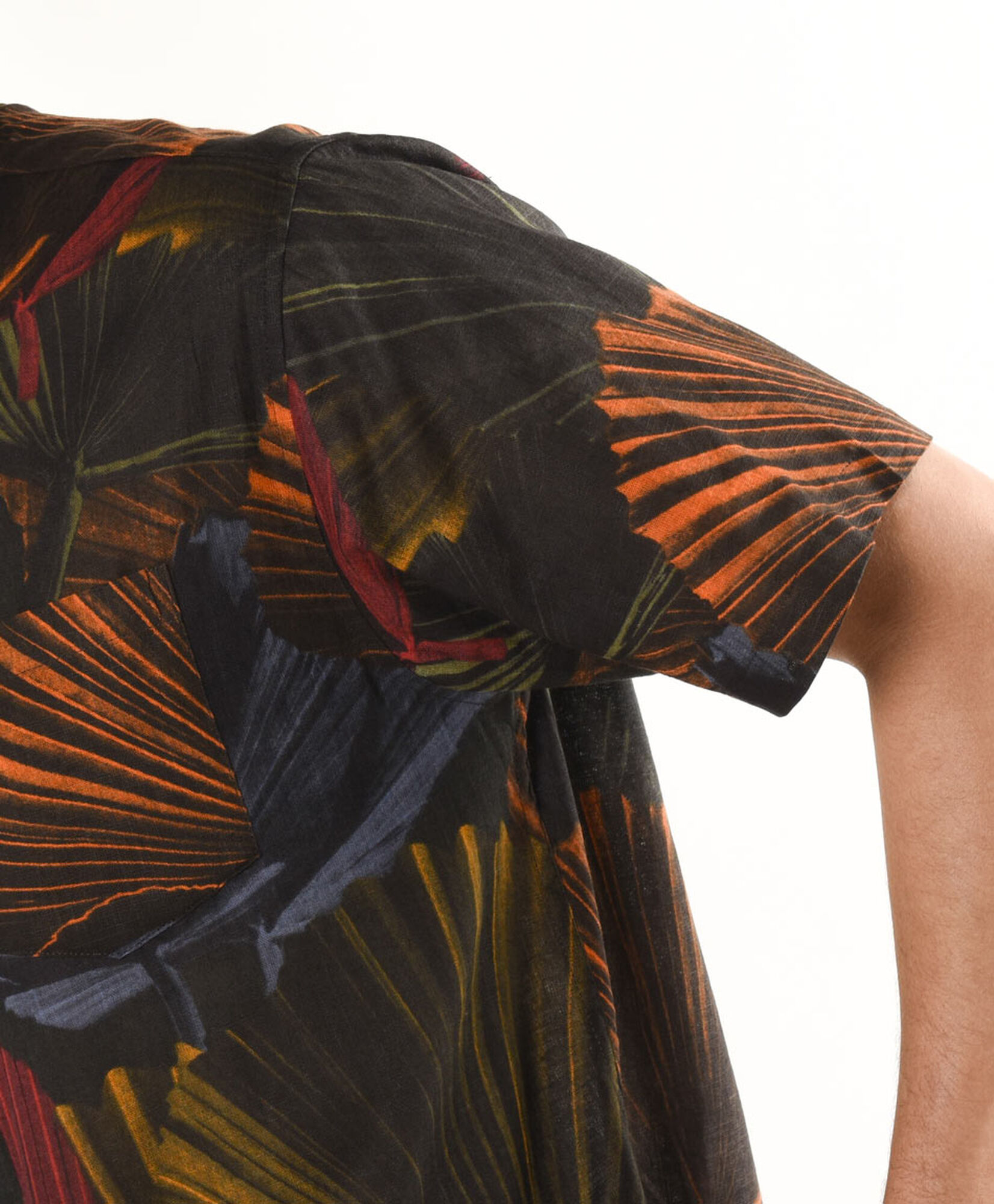 Camisa hombre hojas colores Camisa hombre hojas colores