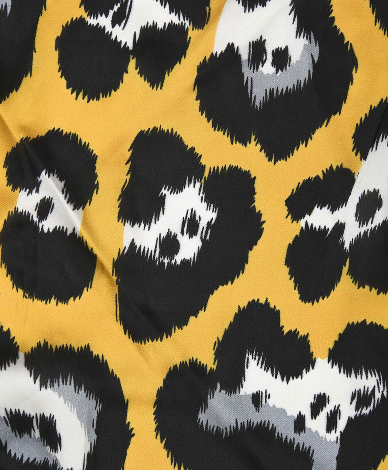 Pañuelo mujer animal print satinado Pañuelo mujer animal print satinado