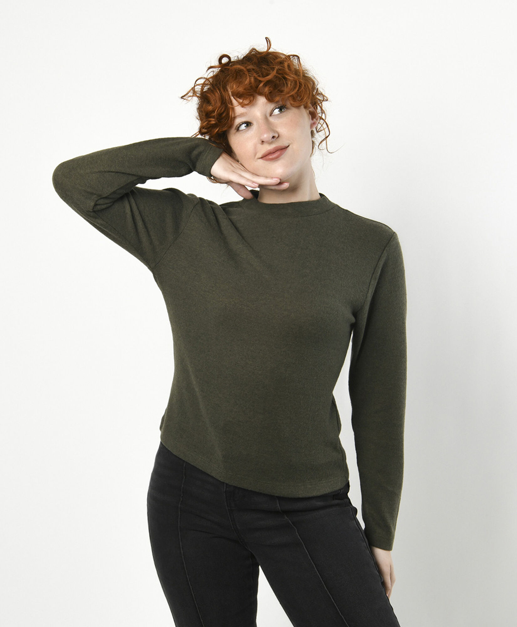 Polera mujer estilo tejida lisa verde oscuro Polera mujer estilo tejida lisa verde oscuro