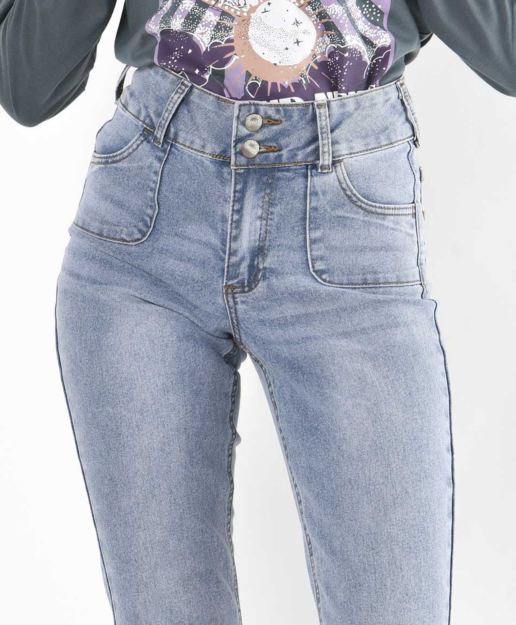 Jeans mujer bolsillo cuadrado flare Jeans mujer bolsillo cuadrado flare