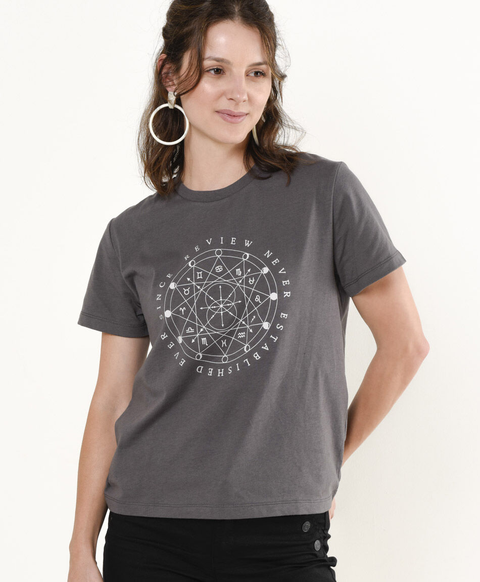 Polera mujer estampado zodiaco