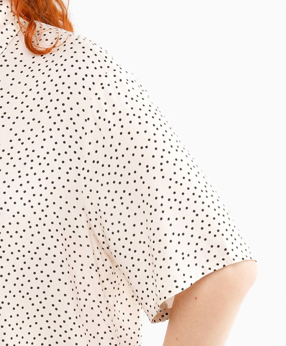 Blusa mujer dise&ntilde;o lunares