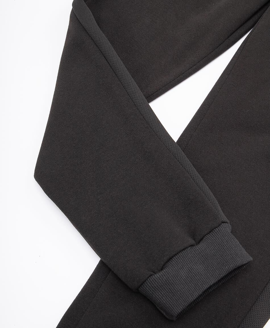 Pantal&oacute;n deportivo hombre jogger negro noche