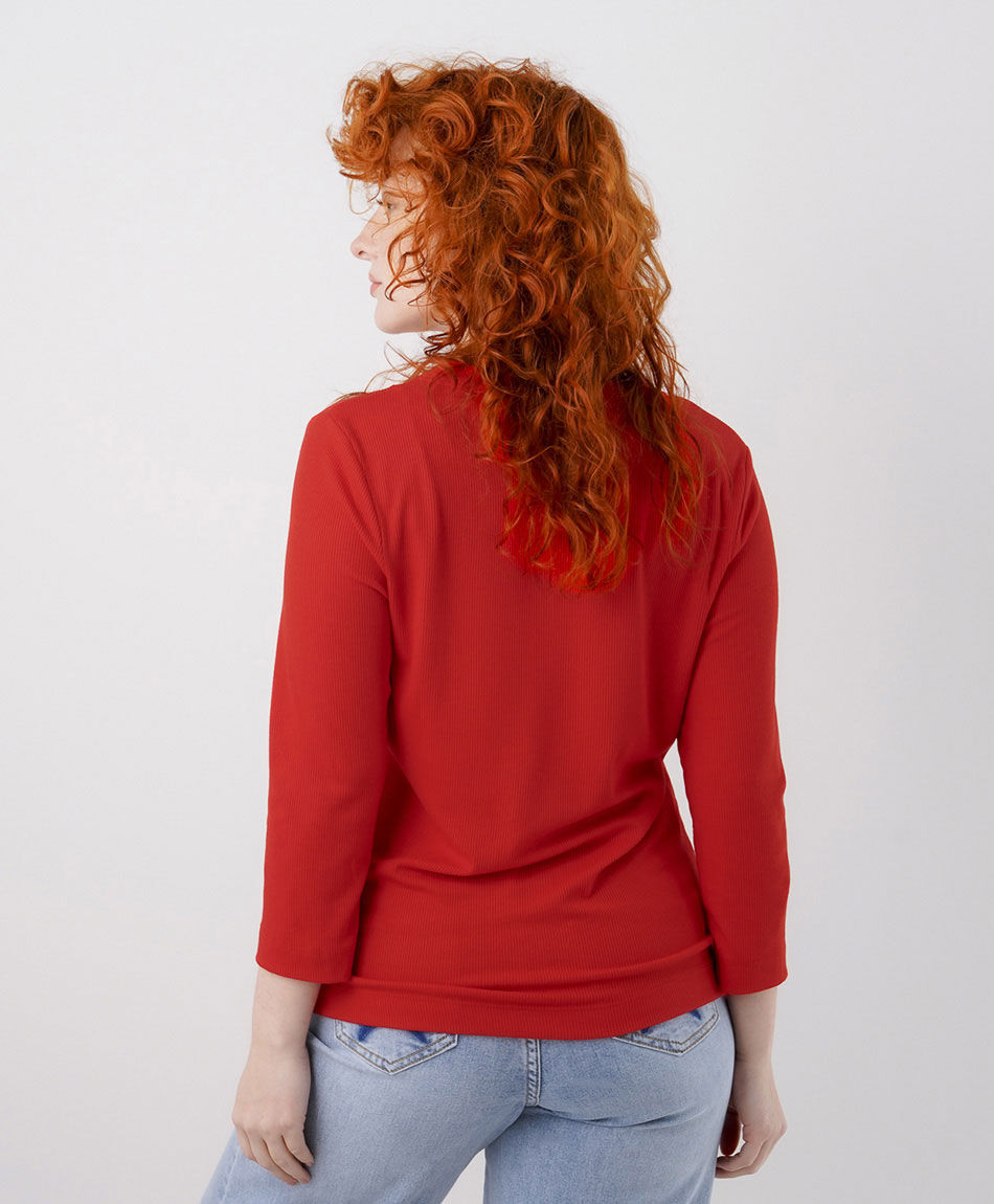 Polera mujer cl&aacute;sica roja manga larga
