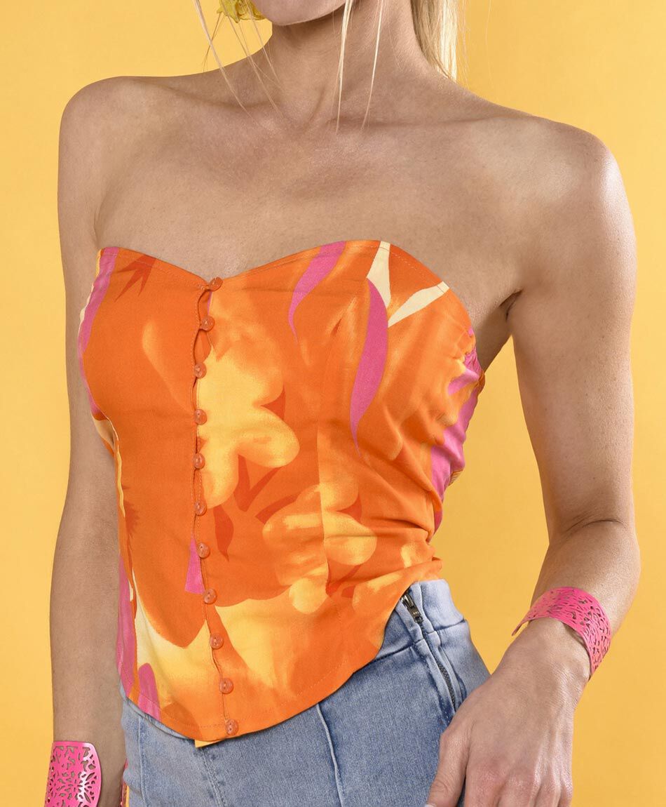 Blusa crop ajustada sin mangas