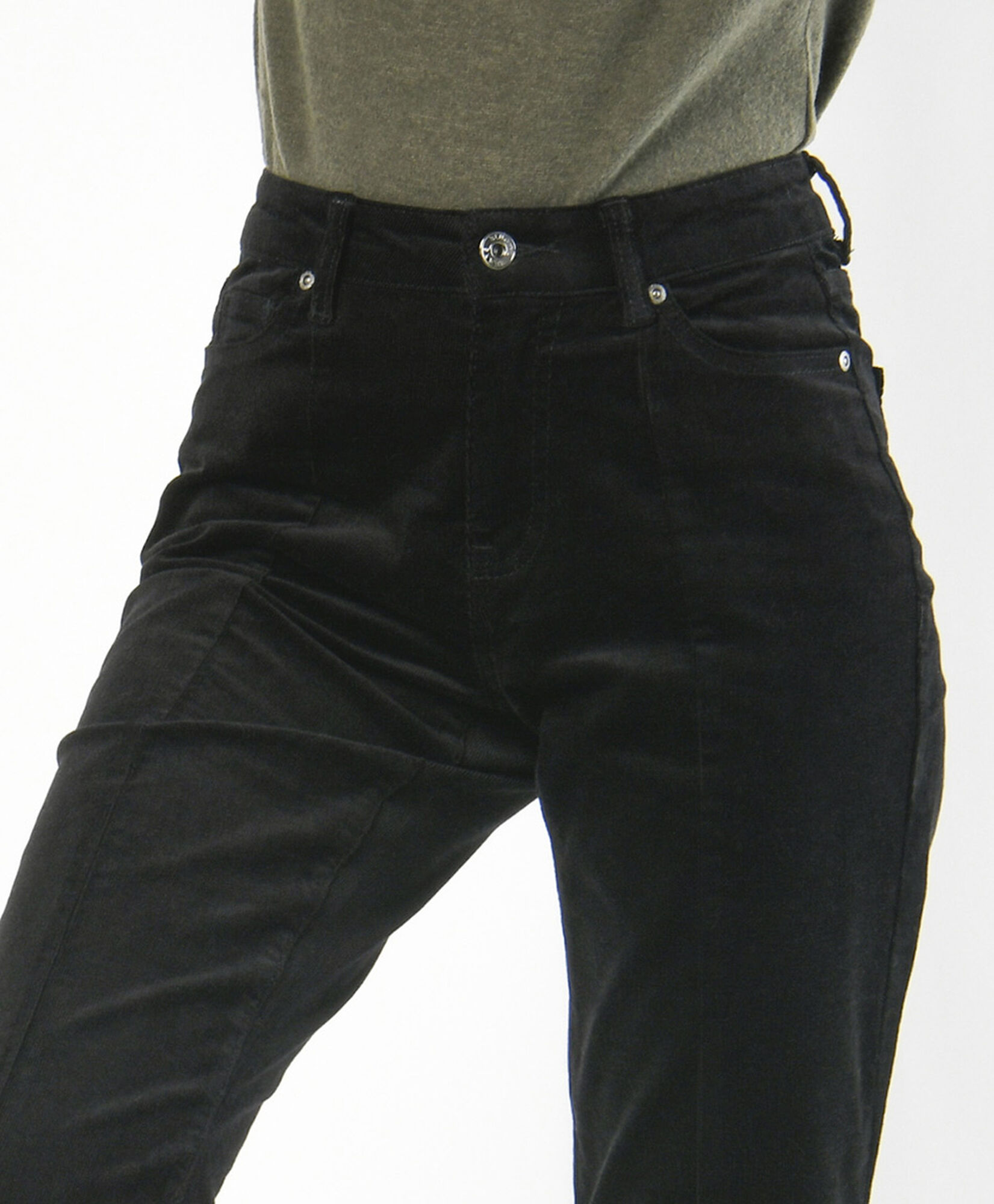 Pantalón mujer corderoy basta abierta negro Pantalón mujer corderoy basta abierta negro