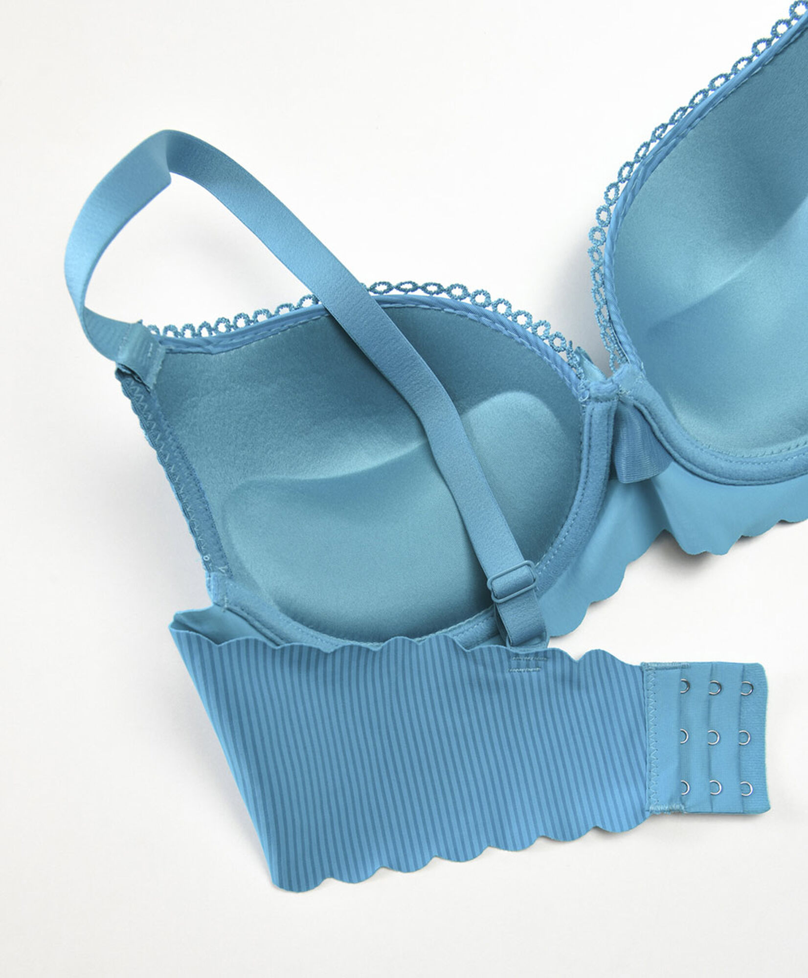 Sostén mujer estilo acanalado seamless Sostén mujer estilo acanalado seamless