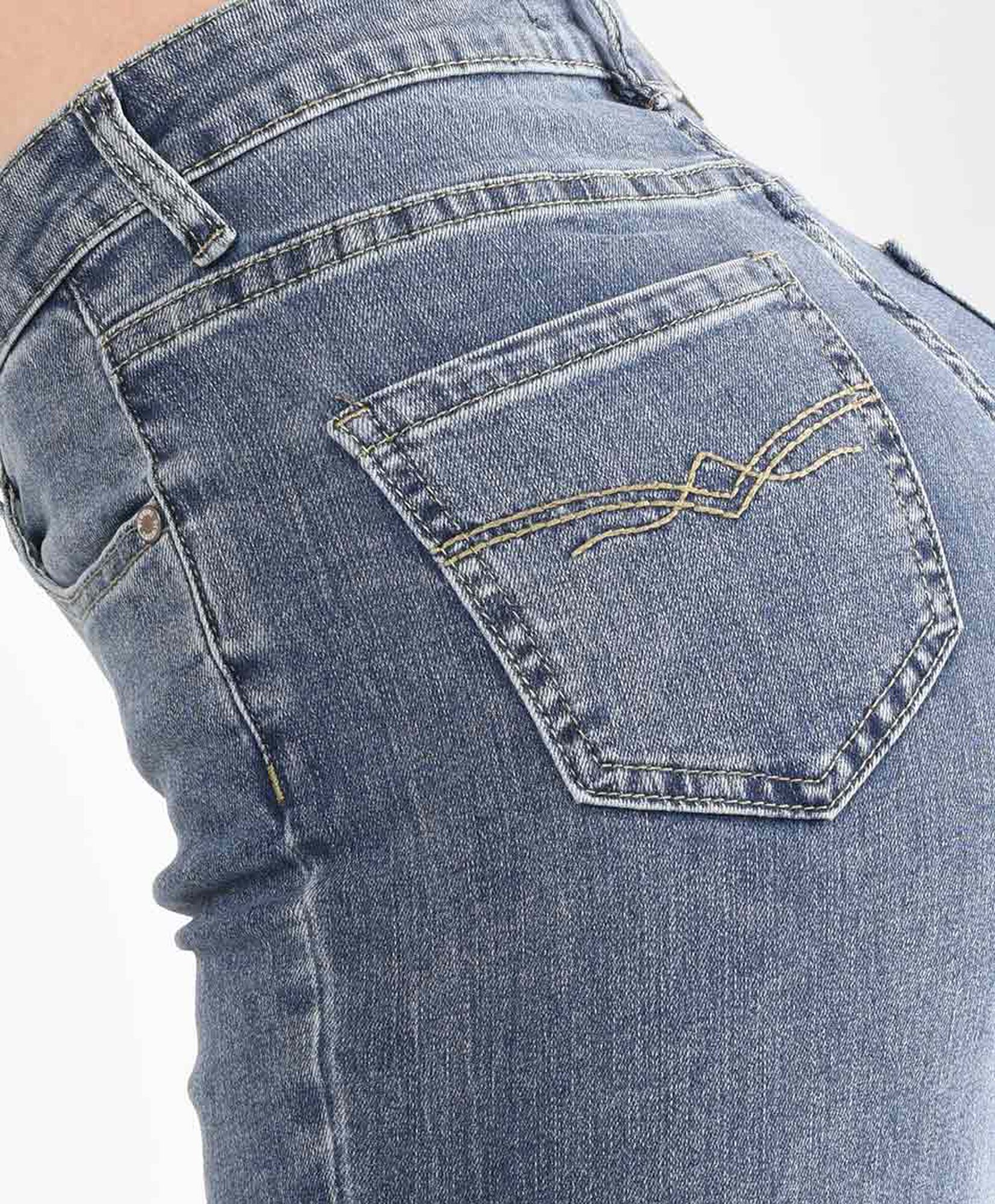 Jeans mujer desflecado flare Jeans mujer desflecado flare