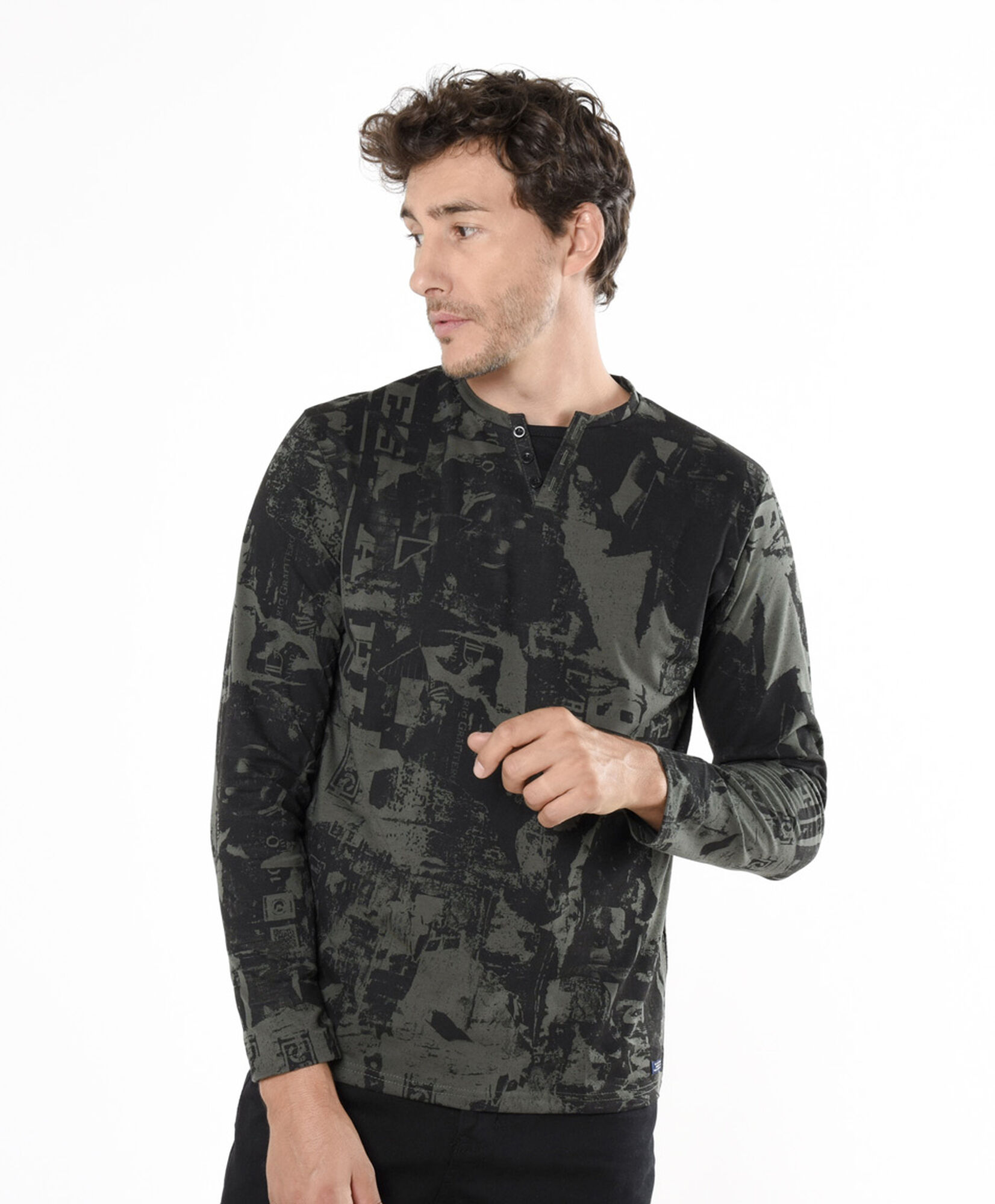 Polera hombre estampada manga larga Polera hombre estampada manga larga