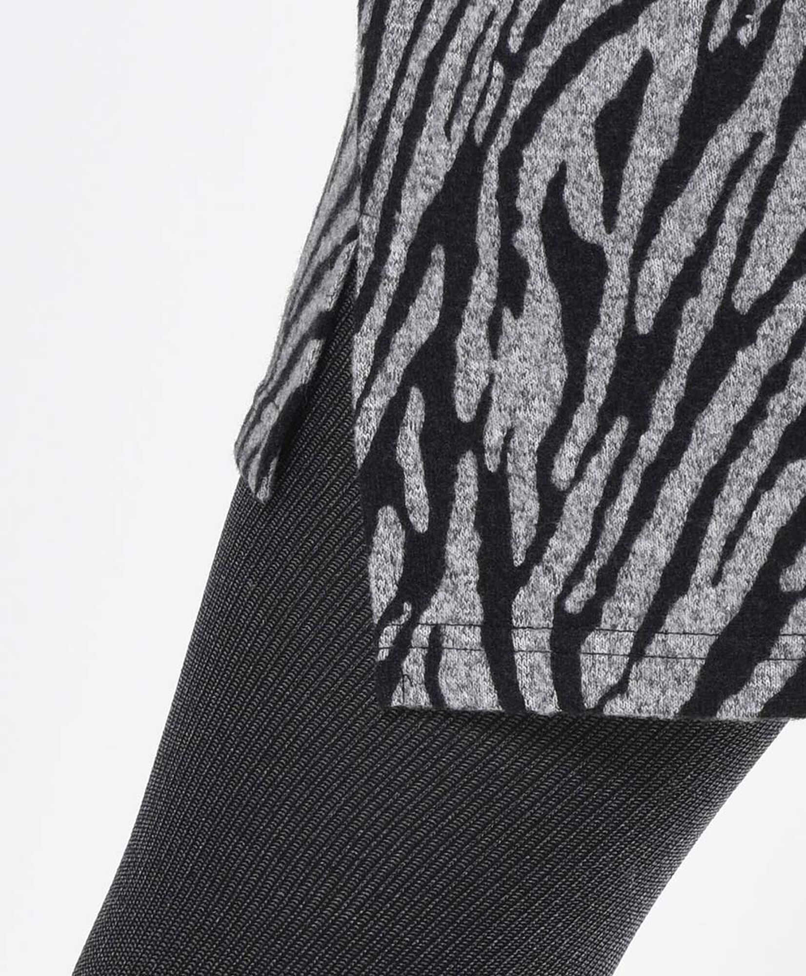 Vestido corto mujer animal print broches Vestido corto mujer animal print broches