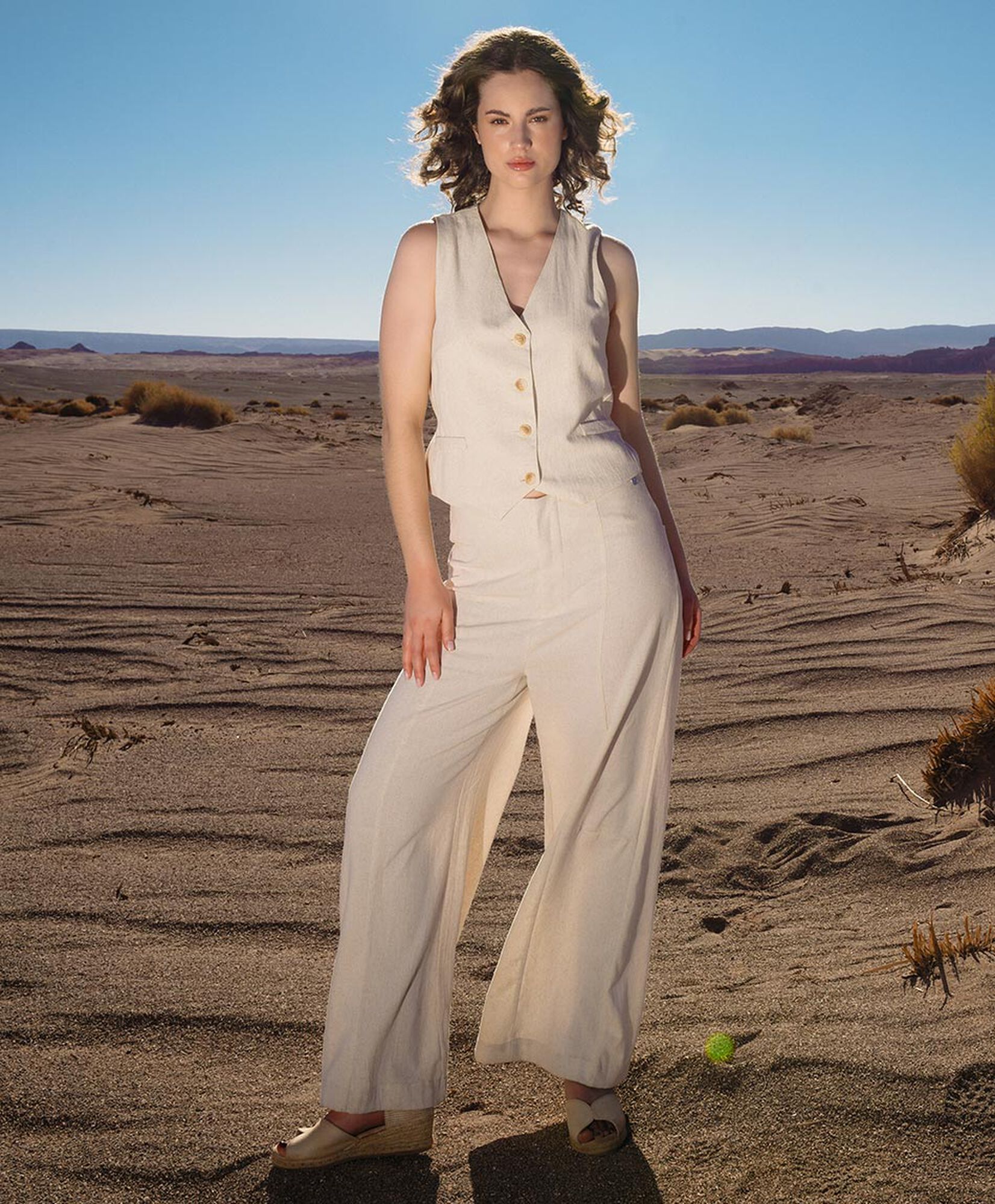 Pantalón mujer tiro alto liso wide Pantalón mujer tiro alto liso wide