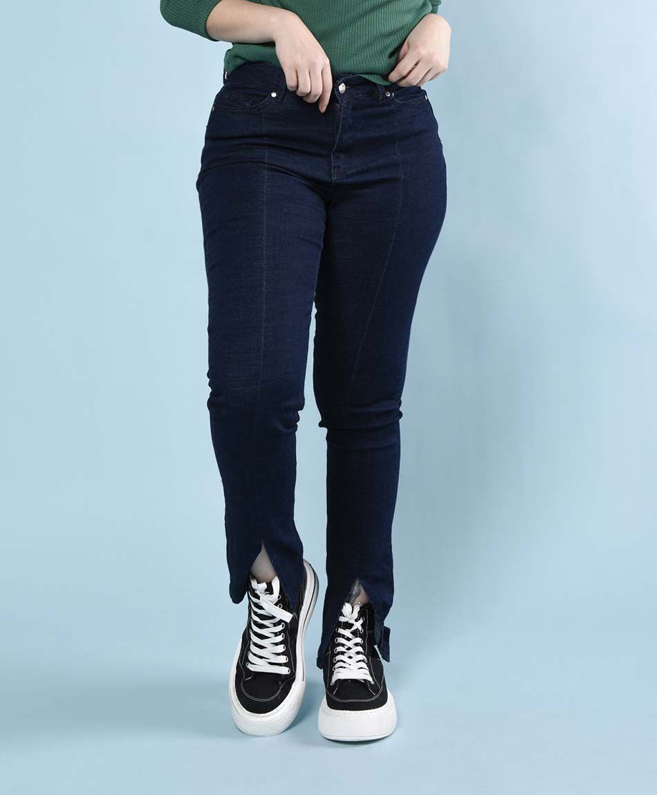 Jeans tiro alto bota abierta