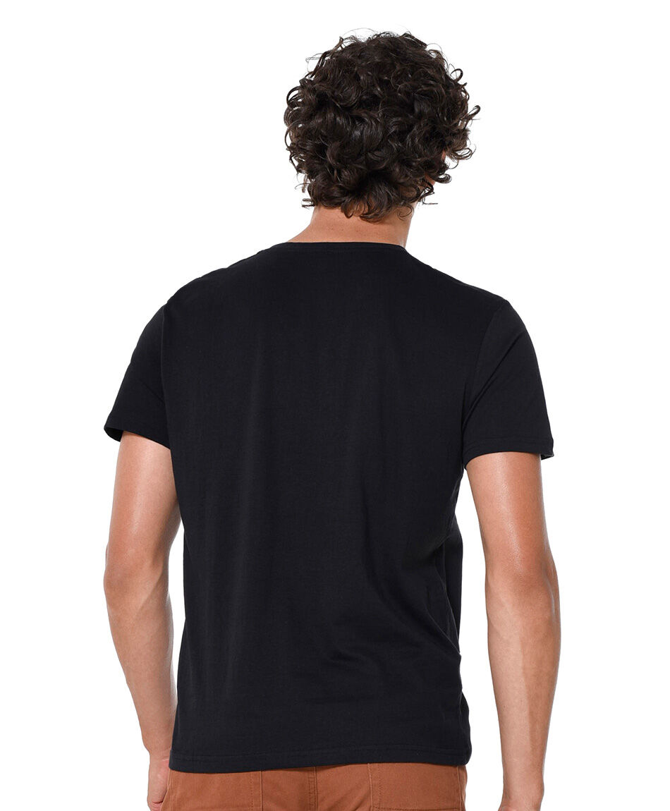 Polera estampada cuello v