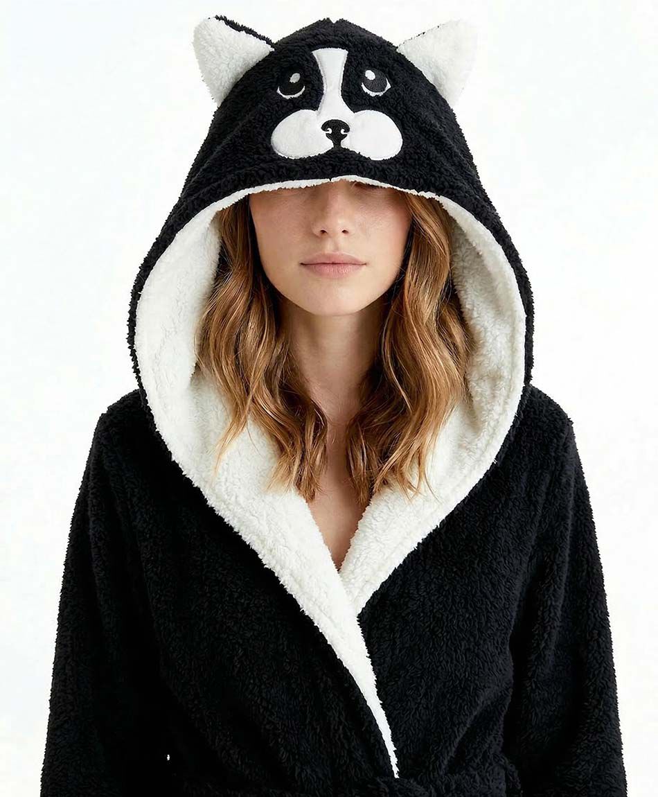 Bata mujer perro negro