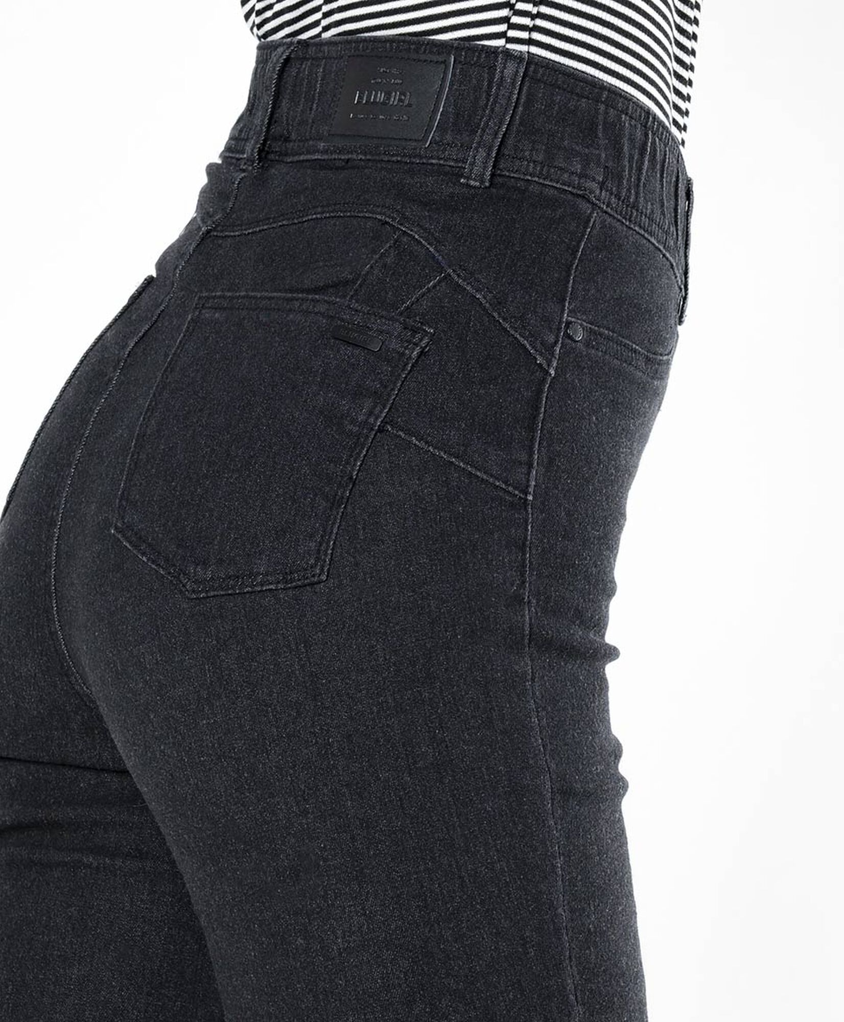 Jeans mujer estilo leggins skinny fit negro Jeans mujer estilo leggins skinny fit negro